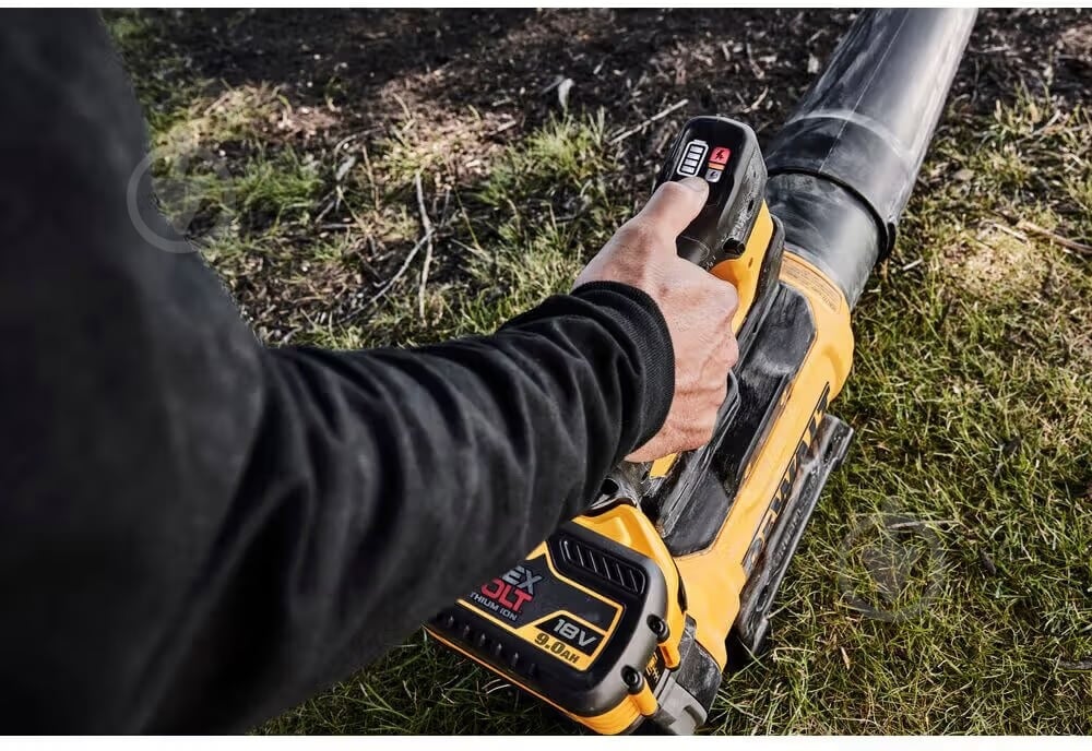 Воздуховод аккумуляторный DeWalt DCMBL777N - фото 9