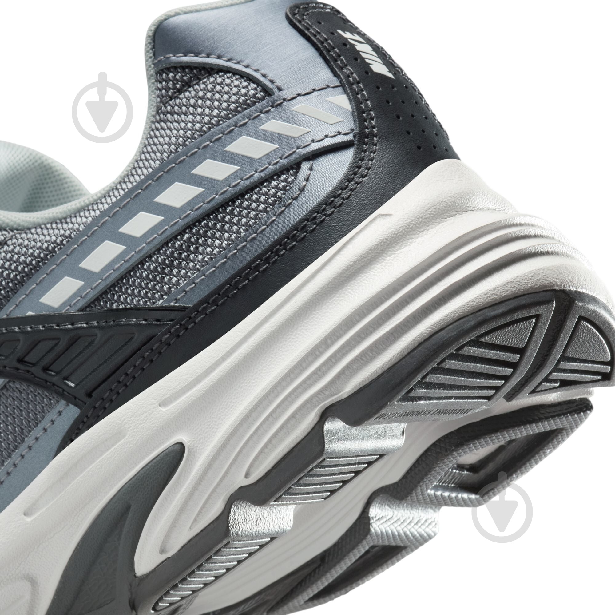Кросівки чоловічі демісезонні Nike INITIATOR IB3083-001 р.45 сірі із чорним - фото 10