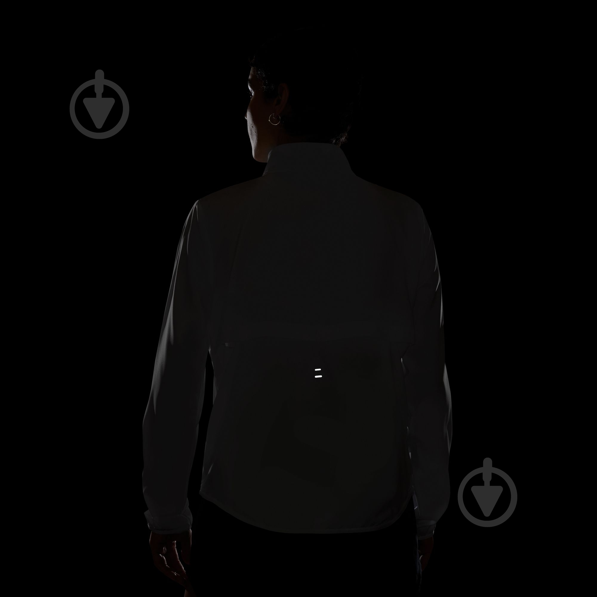 Ветровка женская Nike W NK TEMPO SWSH HBR DF JKT HV2647-100 р.M белая - фото 6 Ветровка женская Nike W NK TEMPO SWSH HBR DF JKT HV2647-100 р.M белая - фото 6