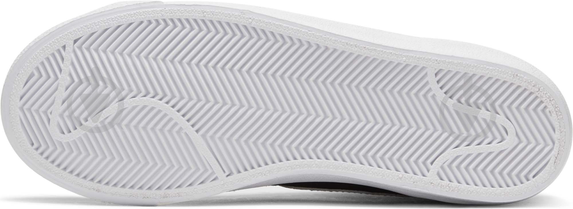 Кроссовки для мальчиков Nike Jordan DD3237-002 р.36 черные - фото 8