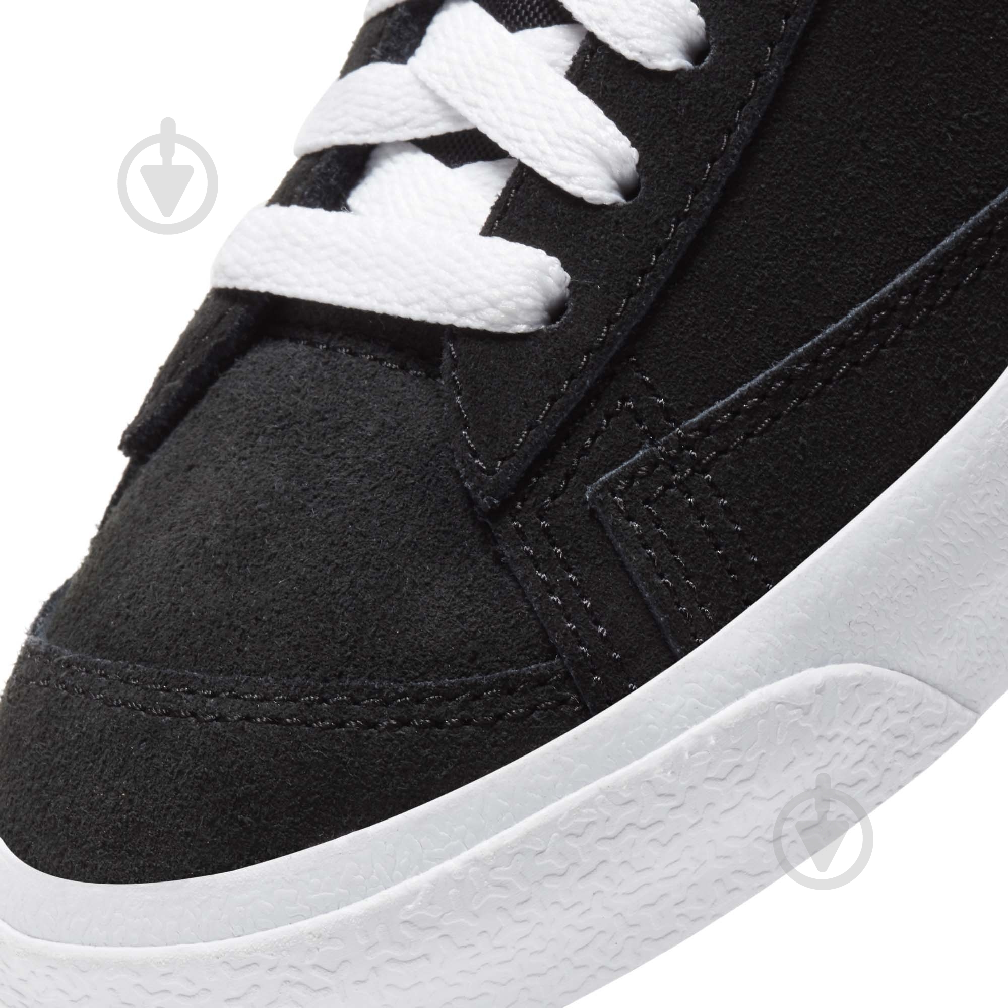 Кроссовки для мальчиков Nike Jordan DD3237-002 р.36 черные - фото 9