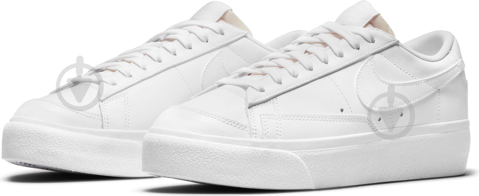 Кроссовки женские Nike Blazer Low Platform DJ0292-100 р.38 белые - фото 6