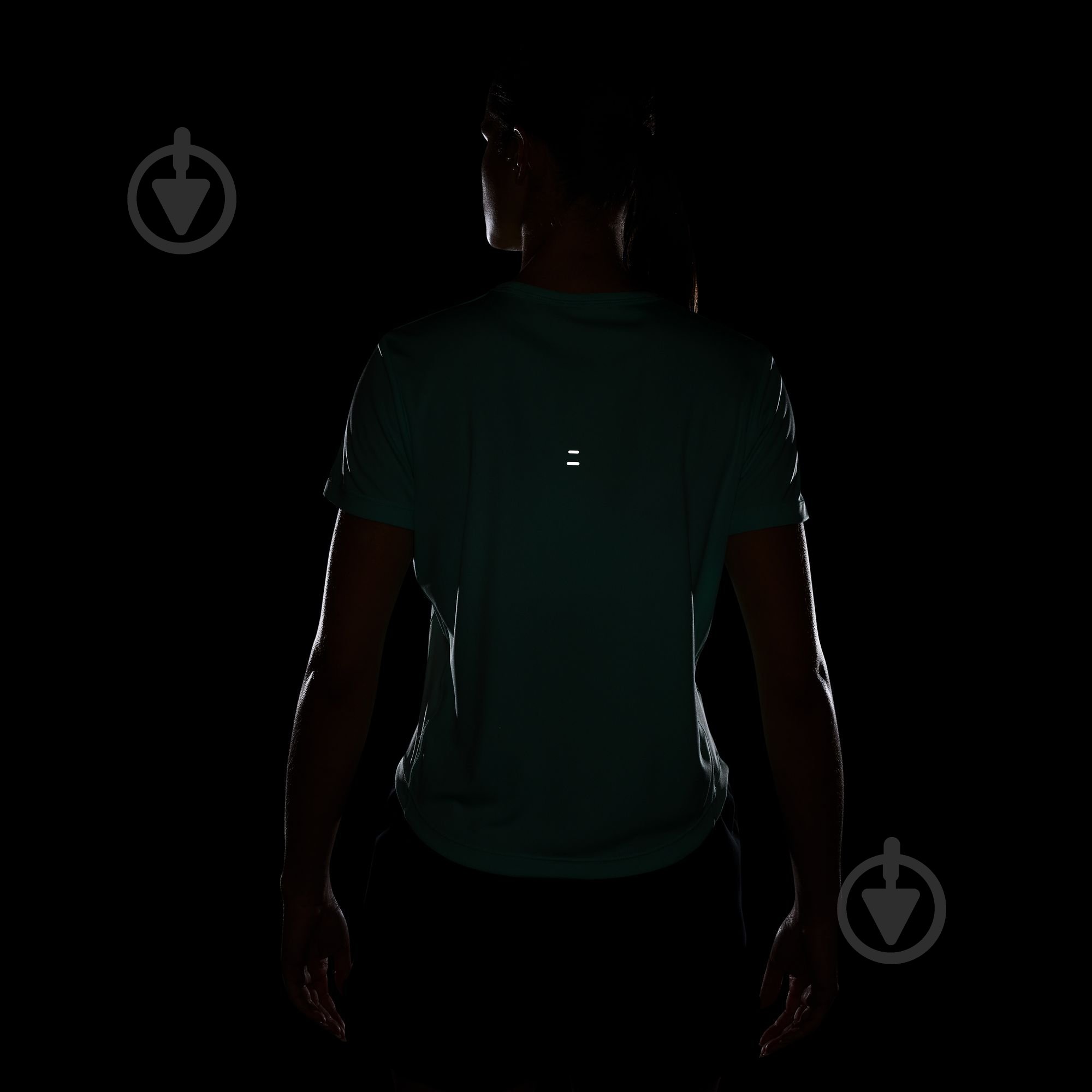 Майка Nike W NK TEMPO SWSH HBR DF SS TOP HV2772-353 р.L зеленый - фото 9 Майка Nike W NK TEMPO SWSH HBR DF SS TOP HV2772-353 р.L зеленый - фото 9