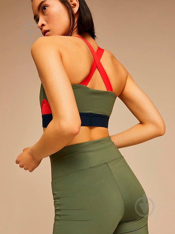 Бра Tommy Hilfiger BLOCKED BRA MID LOGO S10S100264302 р.S оливковый - фото 6 Бра Tommy Hilfiger BLOCKED BRA MID LOGO S10S100264302 р.S оливковый - фото 6