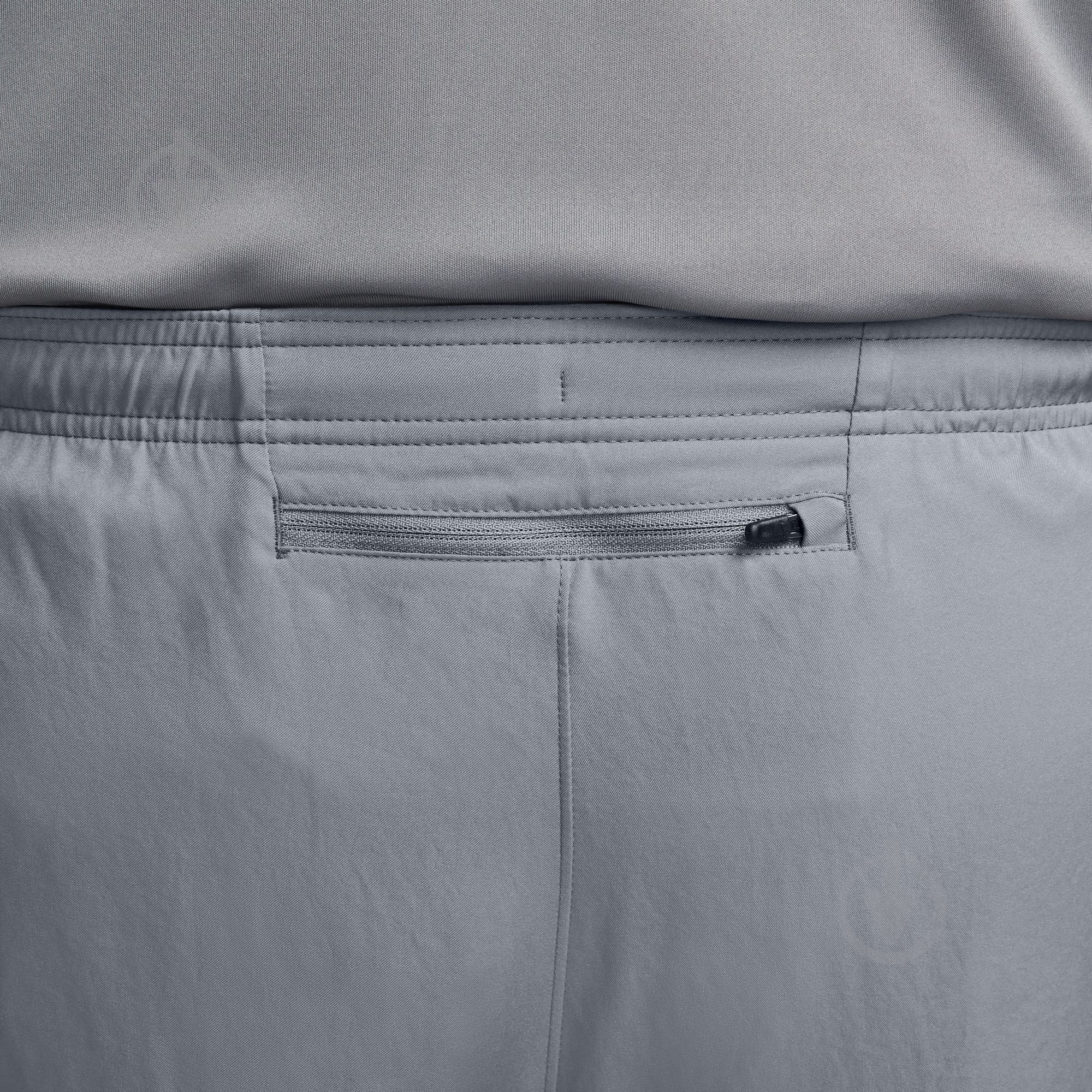 Брюки Nike M NK DF CHALLENGR WVN PANT FQ4780-084 р. L серый - фото 8 Брюки Nike M NK DF CHALLENGR WVN PANT FQ4780-084 р. L серый - фото 8