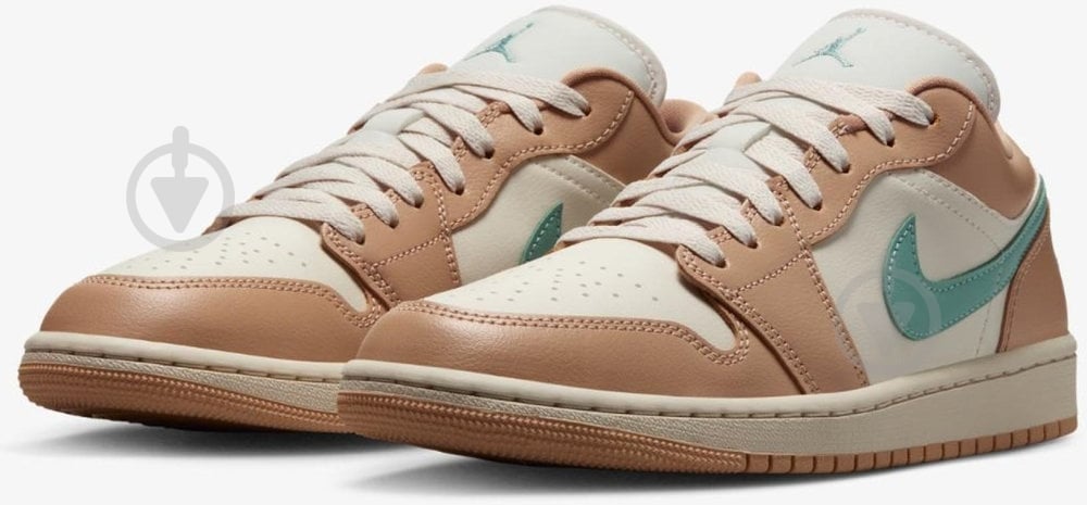 ᐉ Кроссовки женские Nike WMNS AIR JORDAN 1 LOW DC0774-130 р.36,5