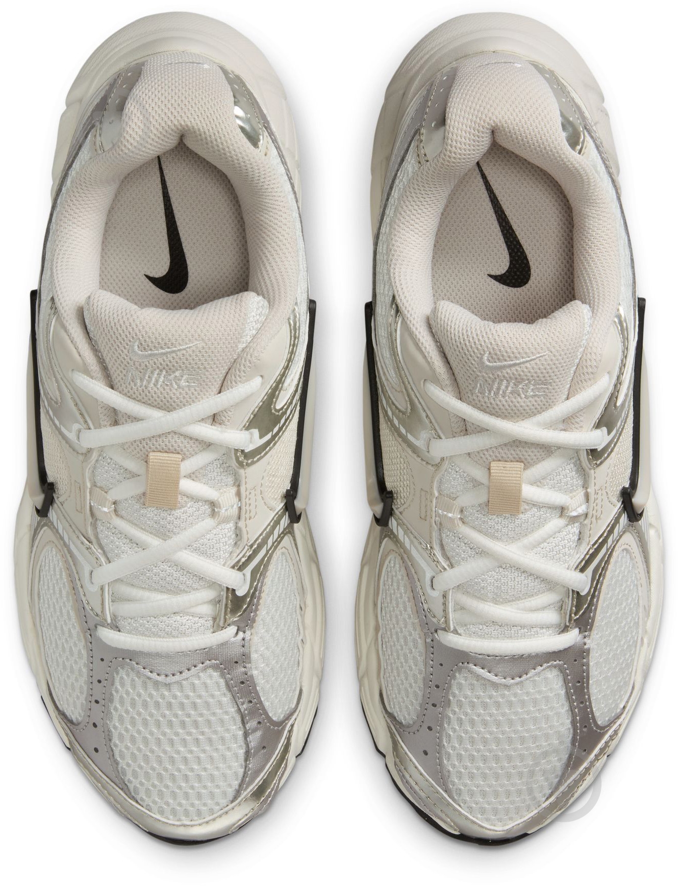 Кроссовки женские демисезонные Nike W V5 RNR HQ7901-104 р.37,5 бежевые - фото 2 Кроссовки женские демисезонные Nike W V5 RNR HQ7901-104 р.37,5 бежевые - фото 2