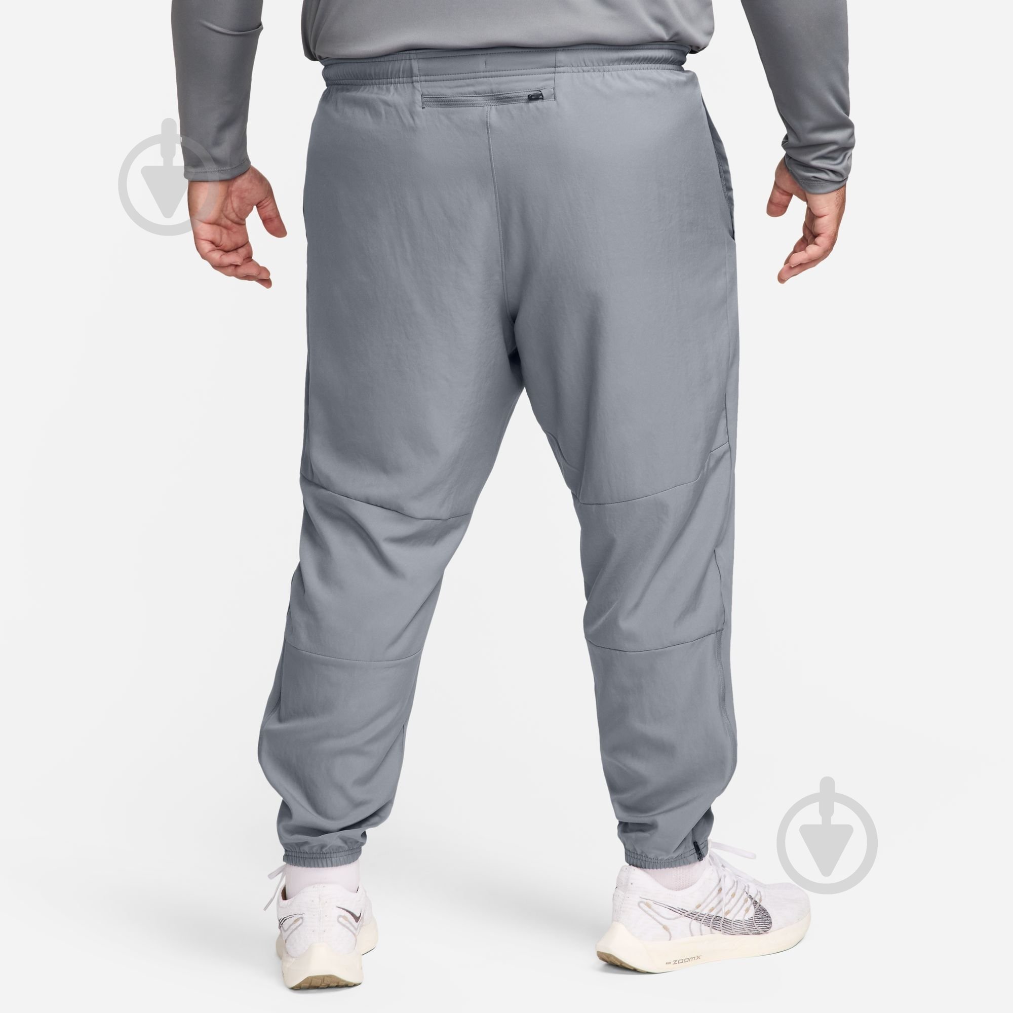 Брюки Nike M NK DF CHALLENGR WVN PANT FQ4780-084 р. M серый - фото 15 Брюки Nike M NK DF CHALLENGR WVN PANT FQ4780-084 р. M серый - фото 15