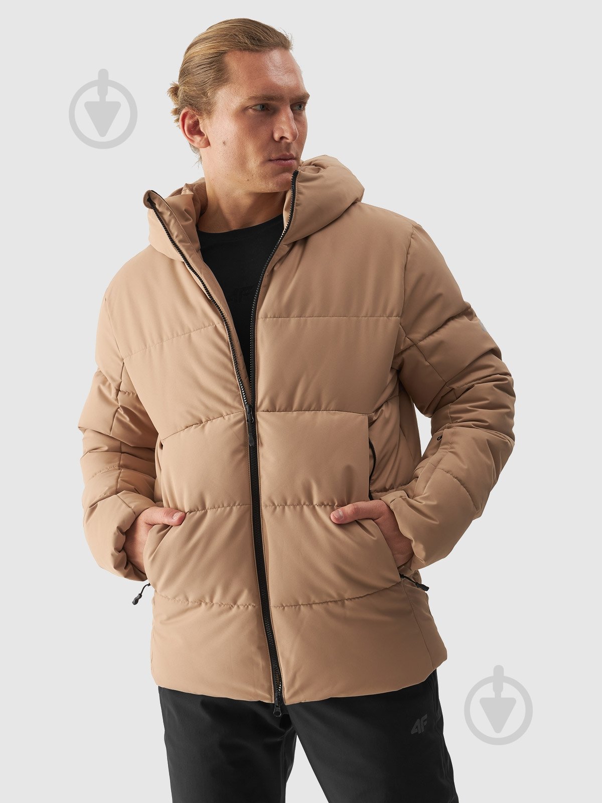 Куртка чоловіча зимова 4F TECHNICAL JACKET M580 4FWAW24TTJAM580-82S р.L бежева - фото 1 Куртка чоловіча зимова 4F TECHNICAL JACKET M580 4FWAW24TTJAM580-82S р.L бежева - фото 1