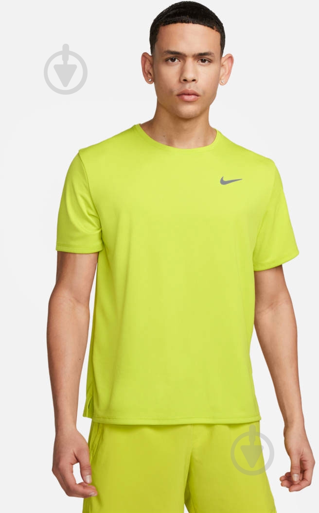 Футболка Nike DV9315-308 р.L зеленый - фото 1 Футболка Nike DV9315-308 р.L зеленый - фото 1