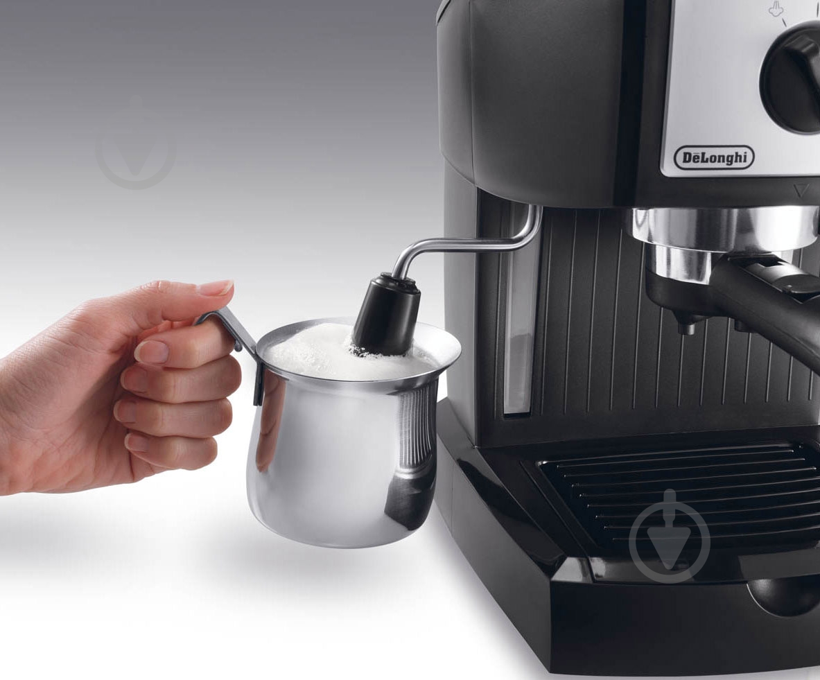 Кофеварка рожковая Delonghi EC153.B - фото 3
