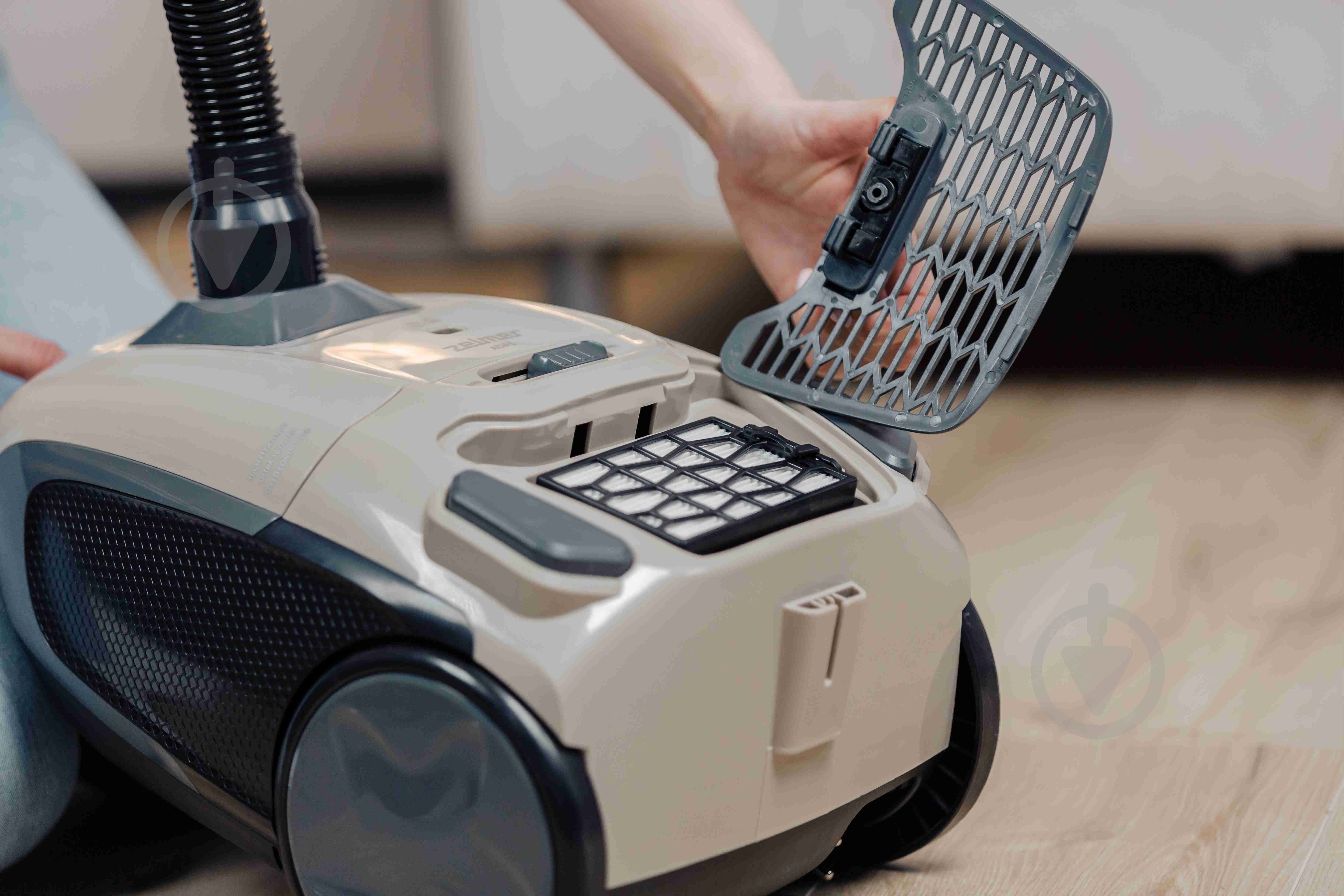 Пылесос Zelmer Adas ZVC316BB - фото 9