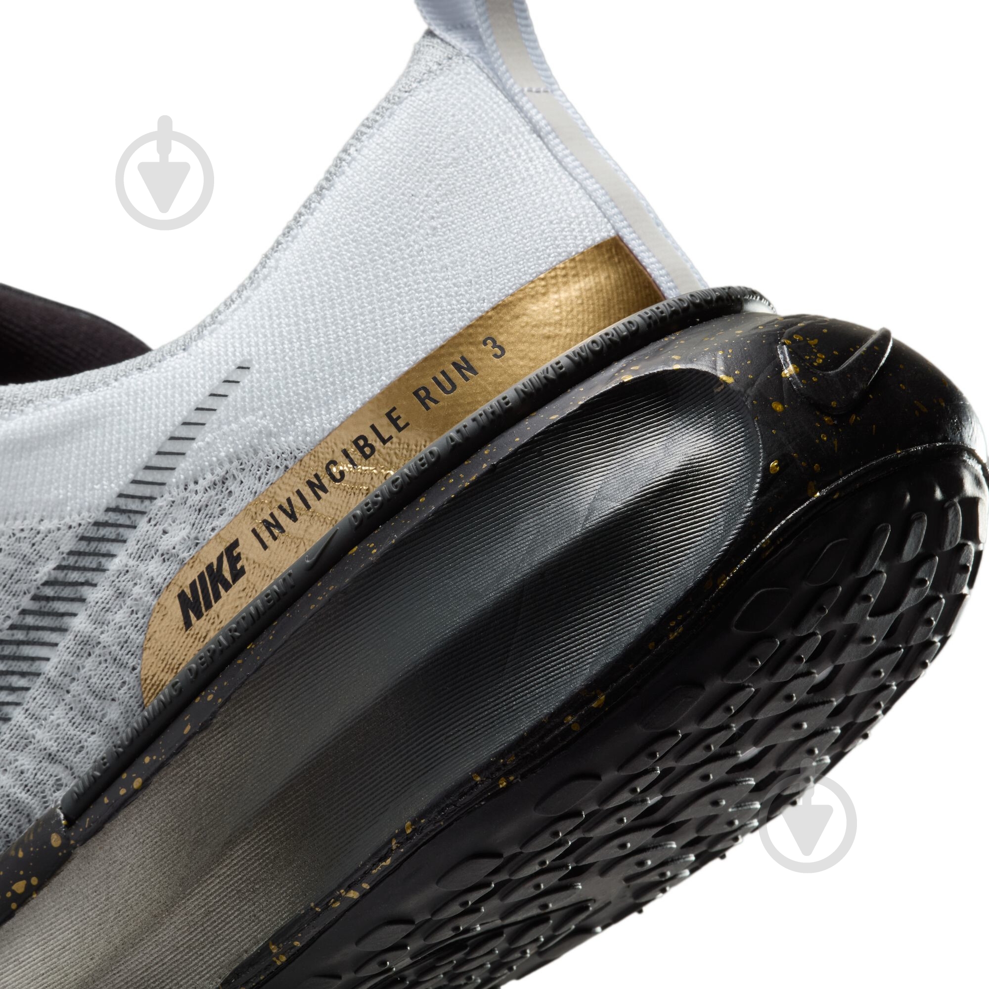 Кросівки чоловічі Nike ZOOMX INVNCBLE RN FK3 PRM IB2756-100 р.42,5 світло-сірі - фото 10