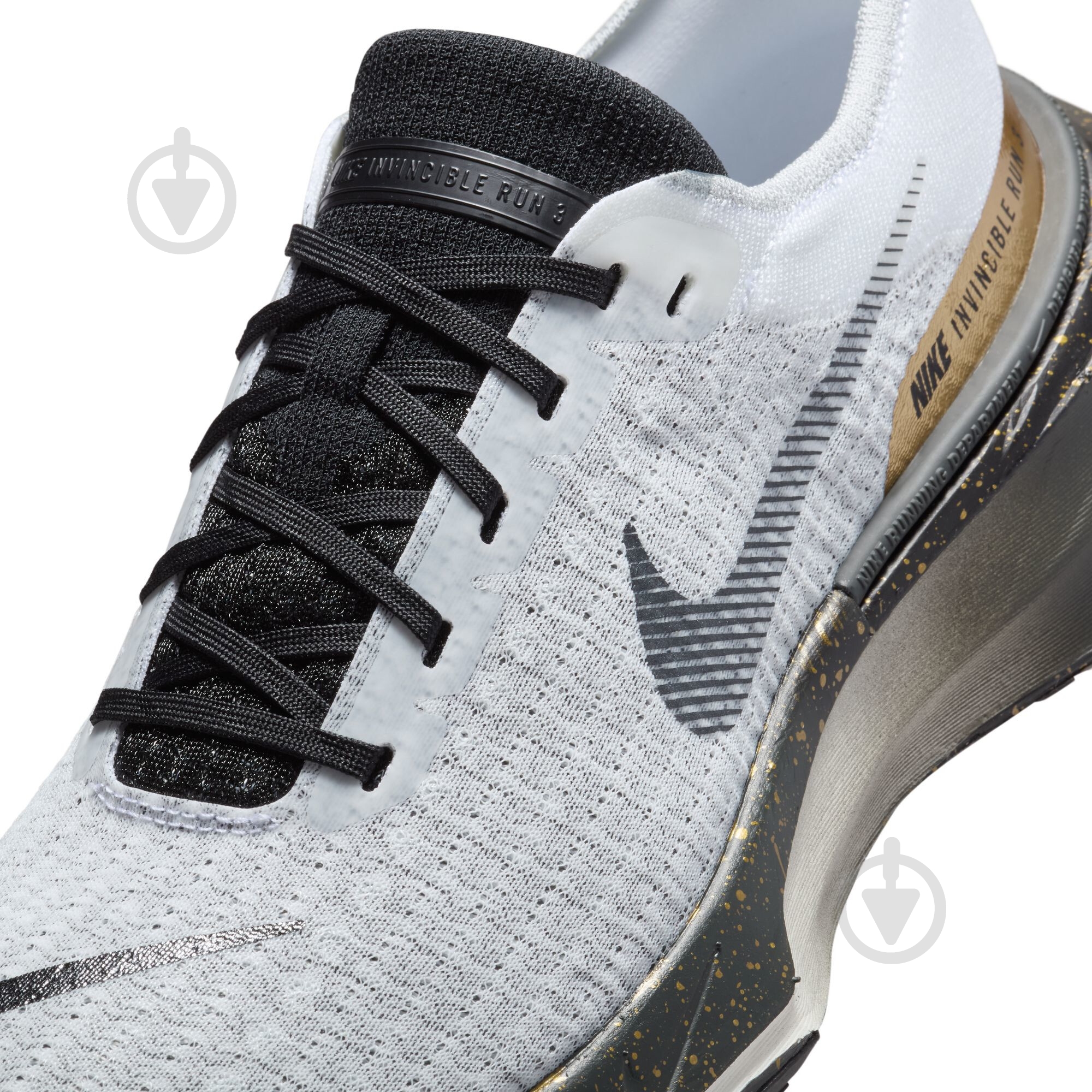 Кросівки чоловічі Nike ZOOMX INVNCBLE RN FK3 PRM IB2756-100 р.42,5 світло-сірі - фото 9