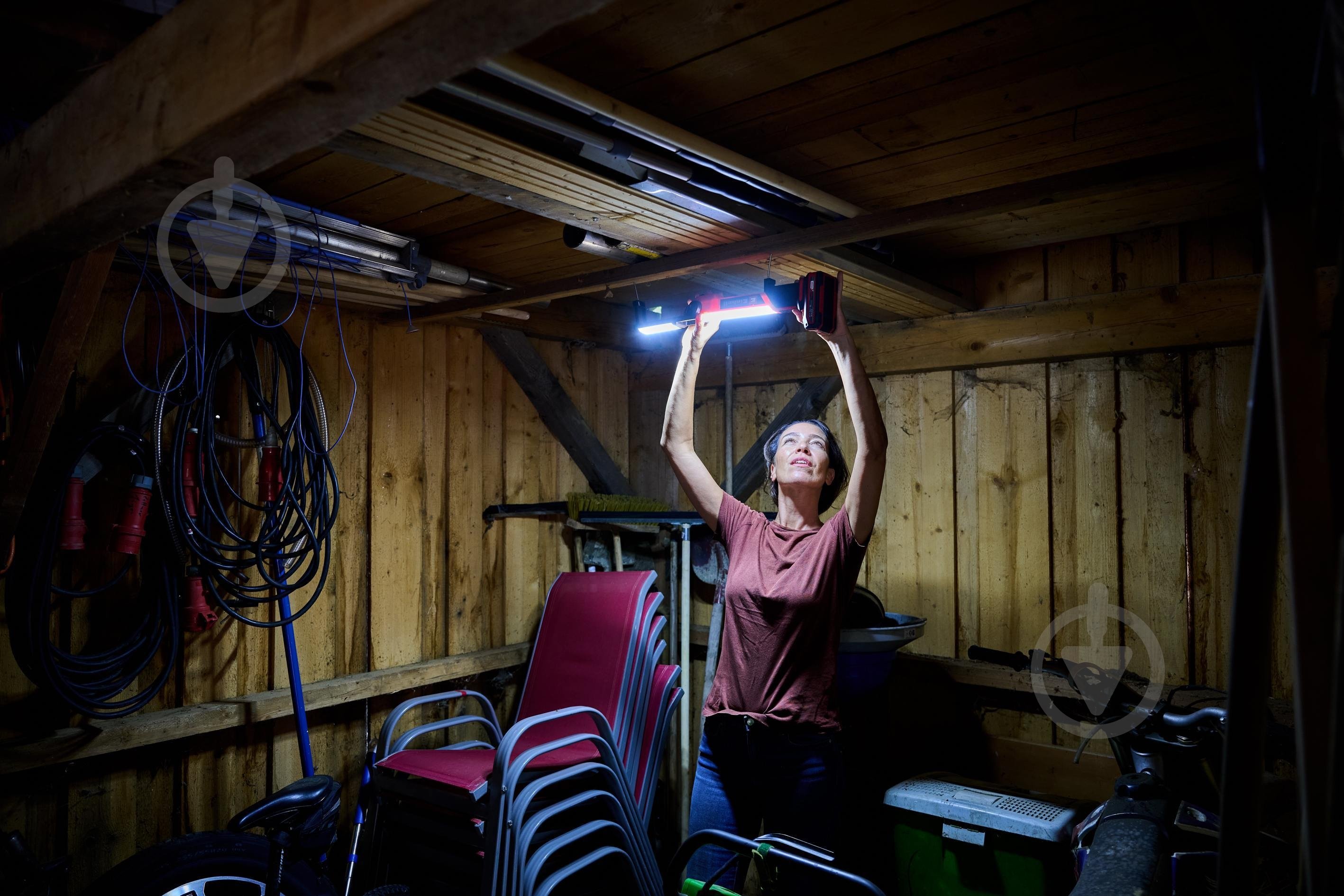 Фонарь светодиодный Einhell аккумуляторный PXC TE-CL 18/1000 S Li - Solo 1000 Lm 4514180 - фото 7 Фонарь светодиодный Einhell аккумуляторный PXC TE-CL 18/1000 S Li - Solo 1000 Lm 4514180 - фото 7