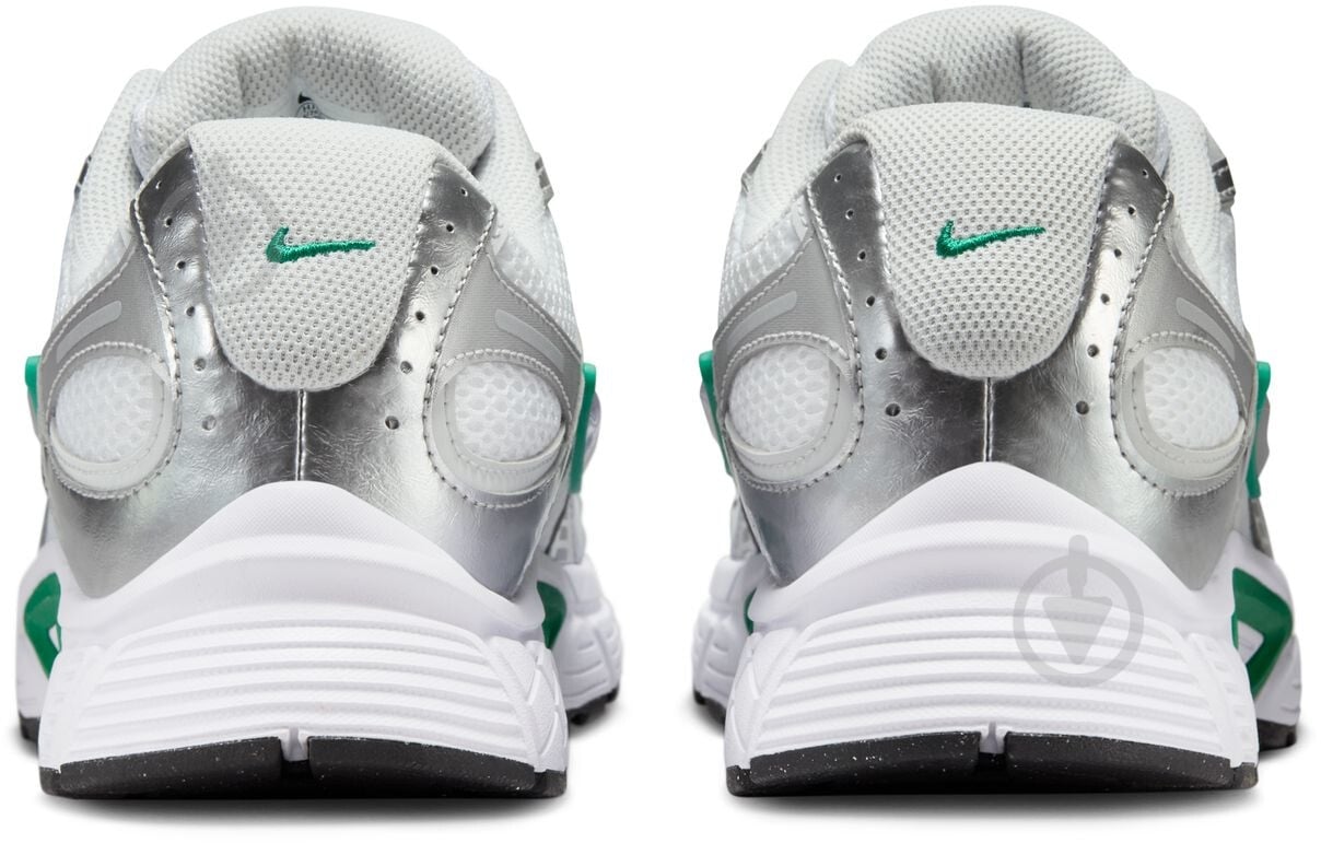 Кросівки чоловічі Nike V5 RNR HJ5228-100 р.43 біло-сірі - фото 6