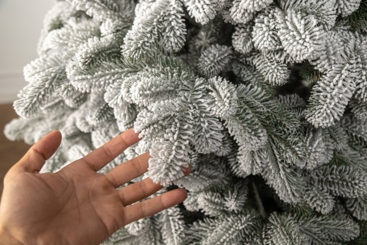 Штучна ялинка Ковалівська 2,50 м Засніжена - фото 8