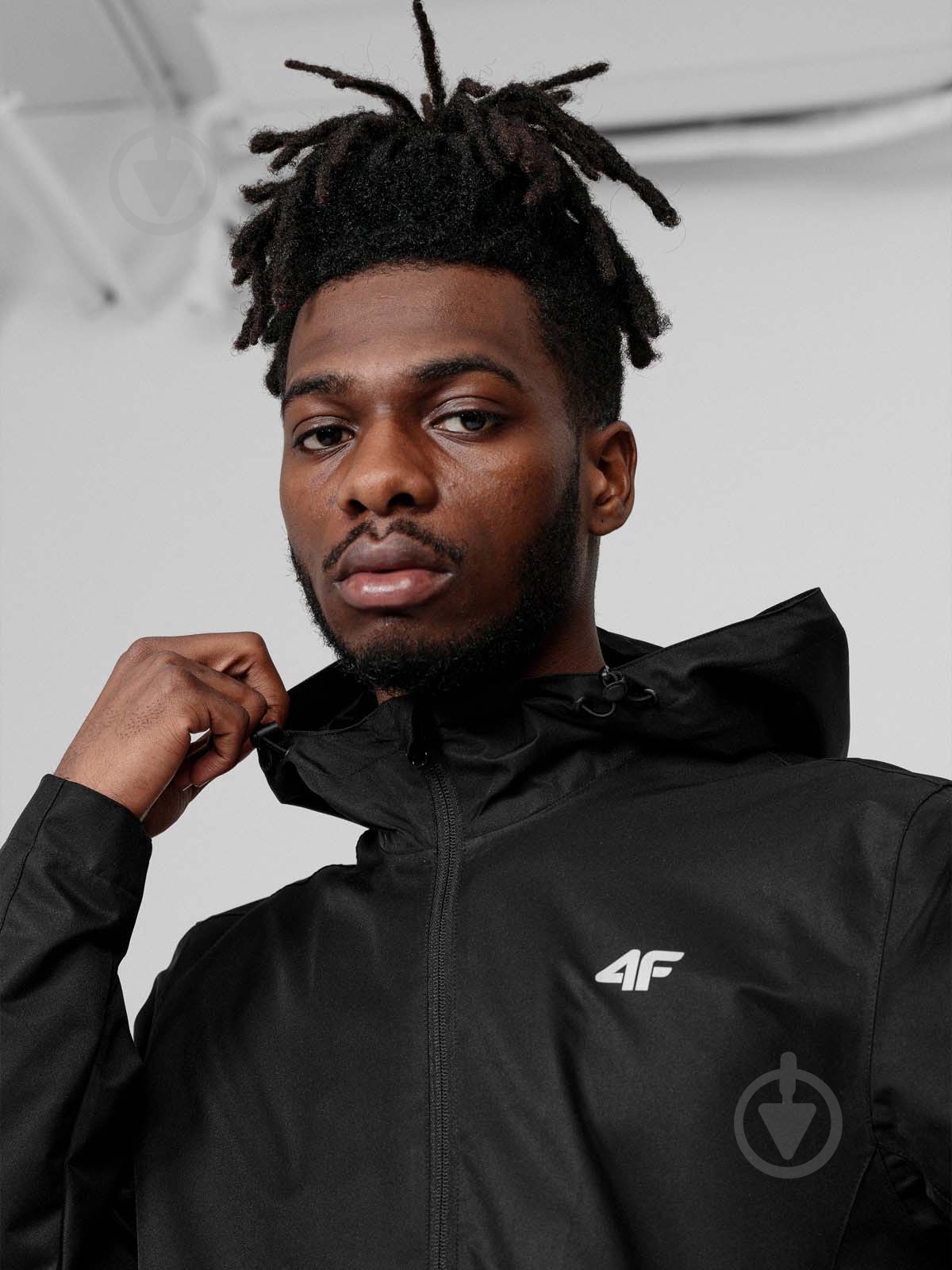 Куртка чоловіча зимова 4F JACKET KUM351 H4Z22-KUM351-20S р.S чорна - фото 1 Куртка чоловіча зимова 4F JACKET KUM351 H4Z22-KUM351-20S р.S чорна - фото 1