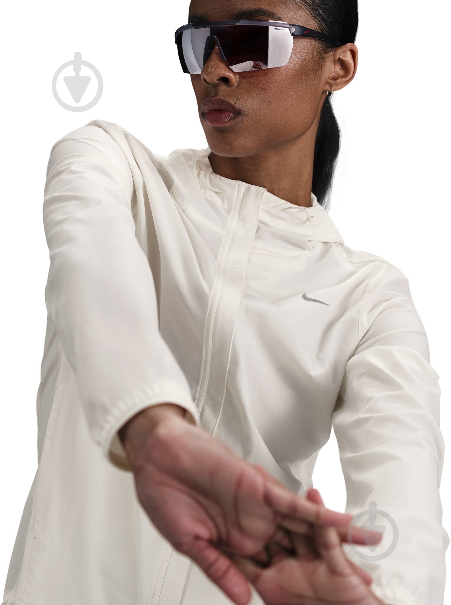 Куртка женская Nike W NK SWIFT RPL PKBL JKT HQ0650-133 р.L бежевая - фото 6 Куртка женская Nike W NK SWIFT RPL PKBL JKT HQ0650-133 р.L бежевая - фото 6