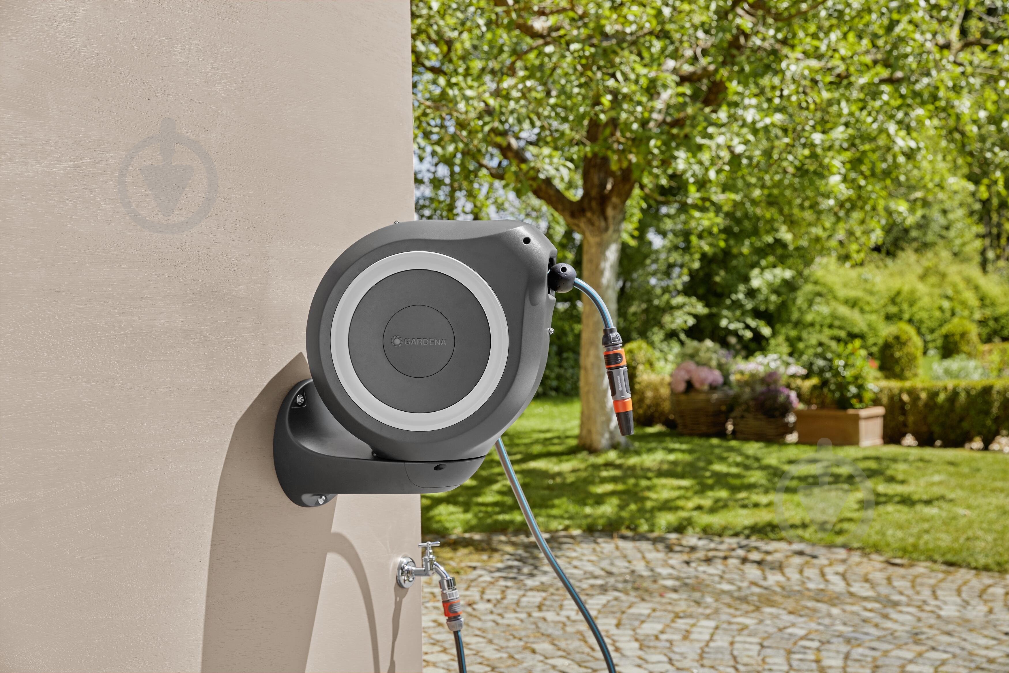 Катушка настенная RollUp M + набор для полива 20 м - фото 3