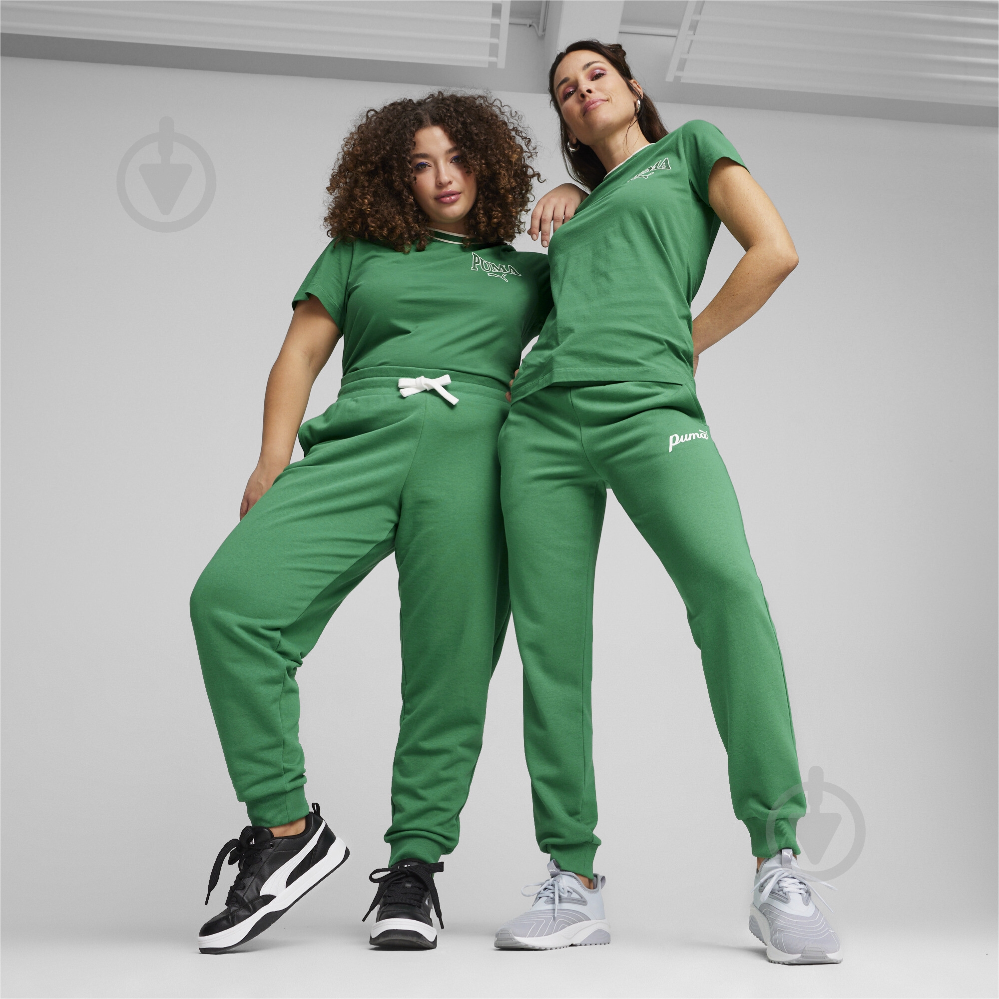 Штани Puma ESS+ SCRIPT PANTS TR 67935086 р. L зелений - фото 3 Штани Puma ESS+ SCRIPT PANTS TR 67935086 р. L зелений - фото 3