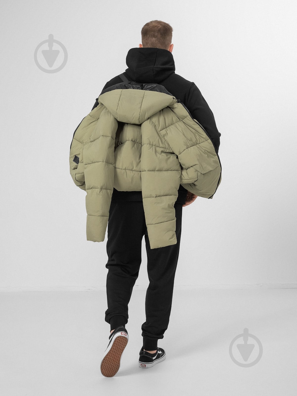 Пуховик чоловічий Outhorn DOWN JACKET M018 OTHAW22TDJAM018-43S р.S оливковий - фото 2 Пуховик чоловічий Outhorn DOWN JACKET M018 OTHAW22TDJAM018-43S р.S оливковий - фото 2