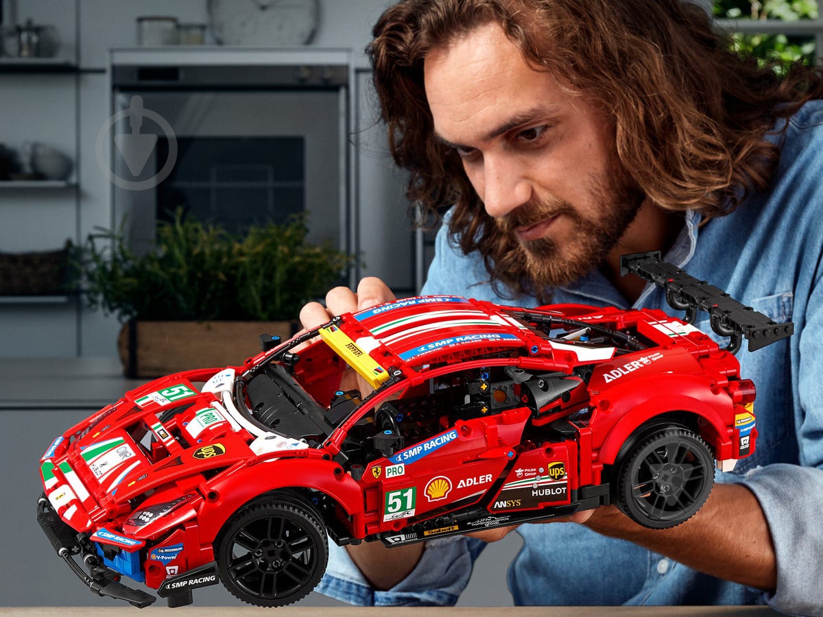 ᐉ Конструктор LEGO Technic Ferrari 488 GTE “AF Corse #51” 42125