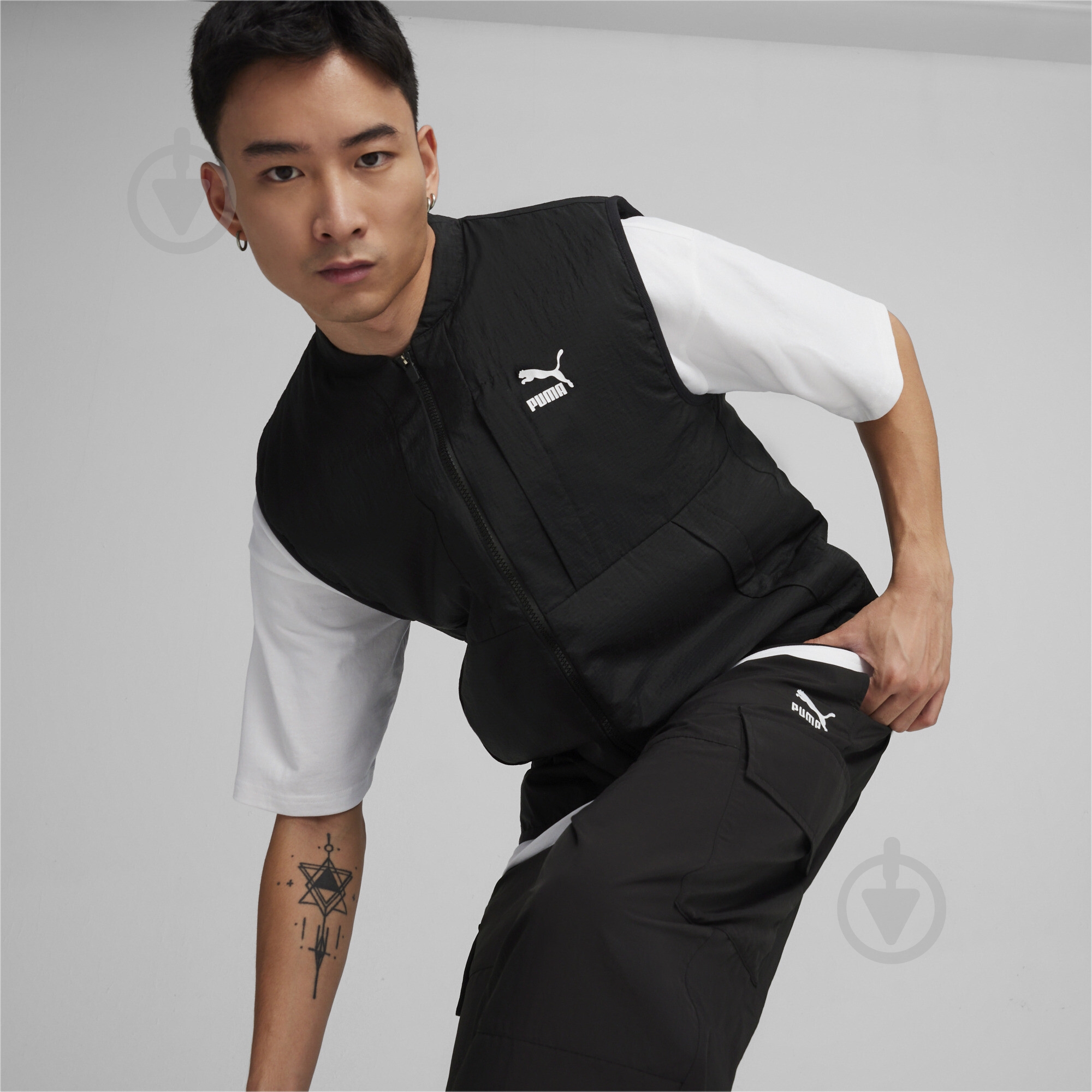 Жилет Puma CLASSICS VEST 62449501 р.S черный - фото 3 Жилет Puma CLASSICS VEST 62449501 р.S черный - фото 3