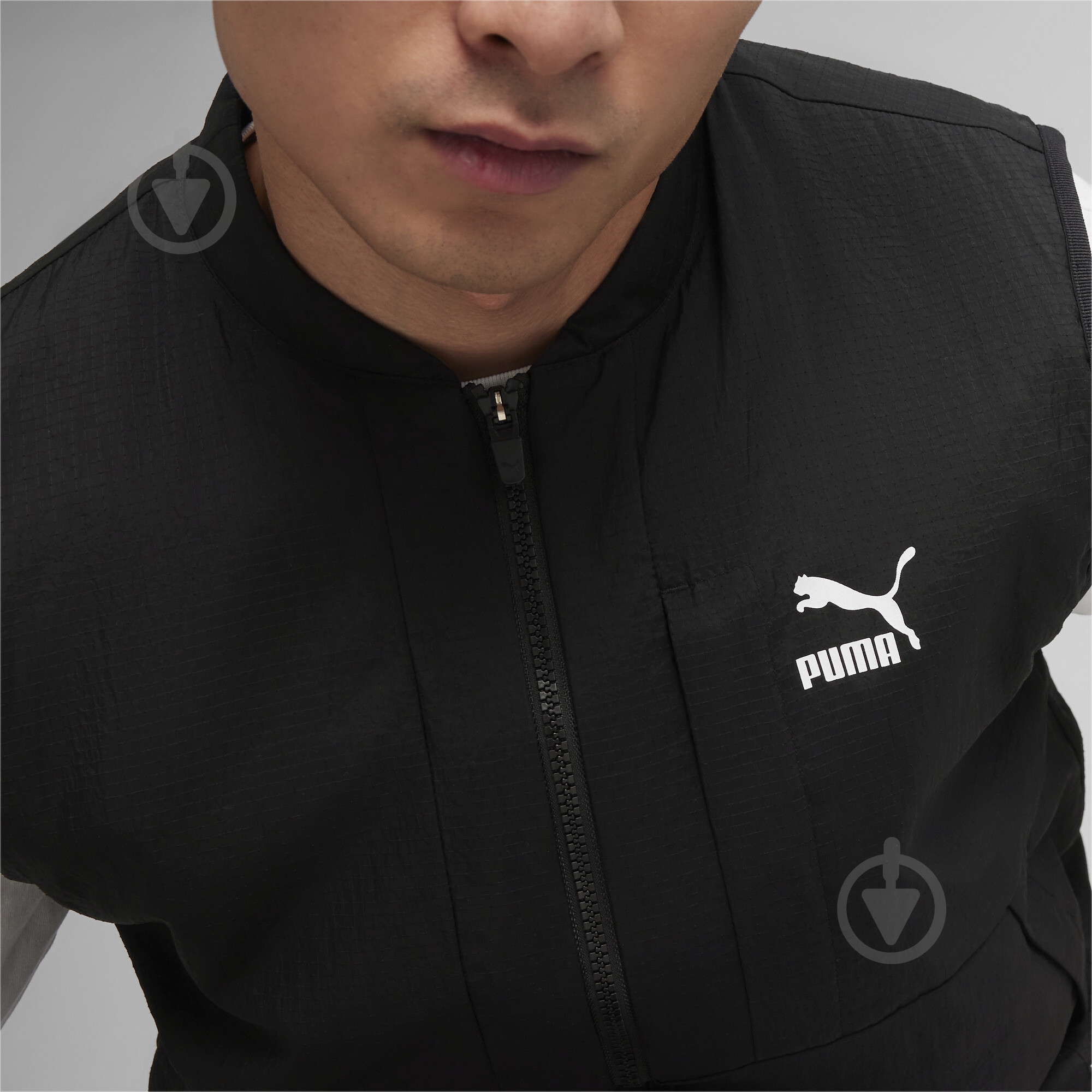Жилет Puma CLASSICS VEST 62449501 р.S черный - фото 5 Жилет Puma CLASSICS VEST 62449501 р.S черный - фото 5