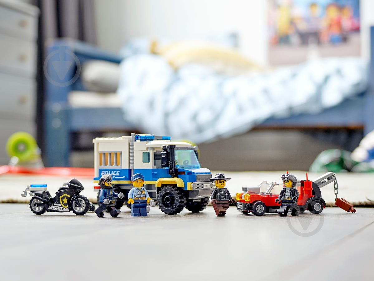 Конструктор LEGO City Поліцейська машина для перевезення в'язнів 60276 - фото 17
