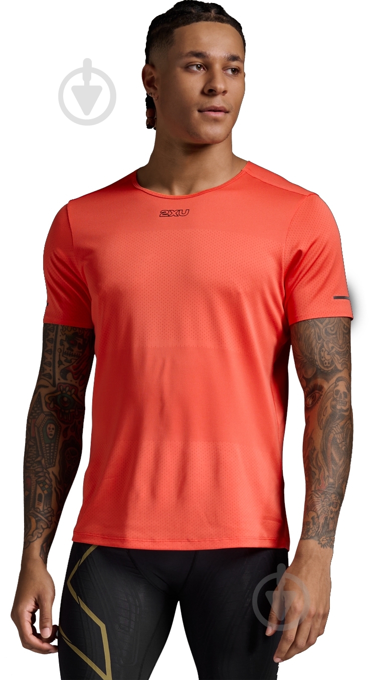 Футболка 2XU Light Speed Tech Tee MR7150a_EMB/BRF р.M помаранчевий - фото 1