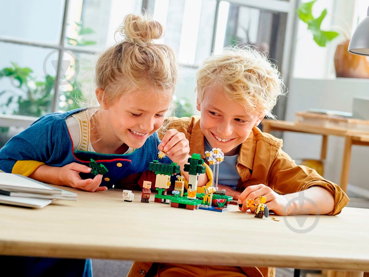 Конструктор LEGO Minecraft Пасека 21165 - фото 18 Конструктор LEGO Minecraft Пасека 21165 - фото 18