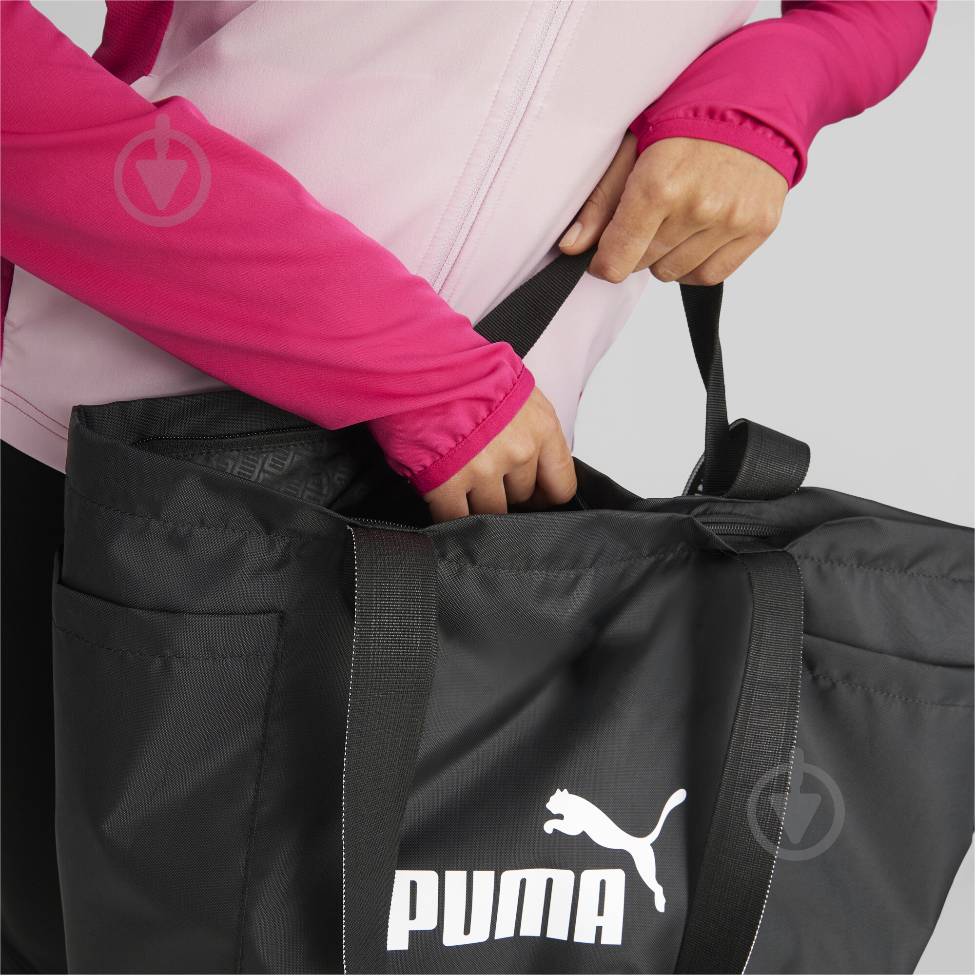 Сумка Puma CORE BASE LARGE SHOPPER 07946401 черный - фото 4 Сумка Puma CORE BASE LARGE SHOPPER 07946401 черный - фото 4