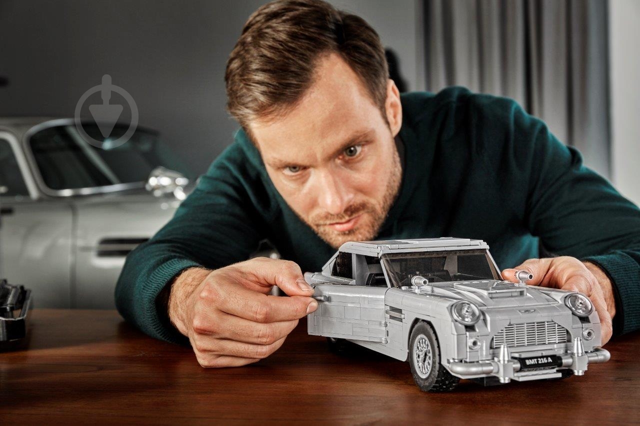 Конструктор LEGO Creator James Bond™ Aston Martin DB5 10262 - фото 5
