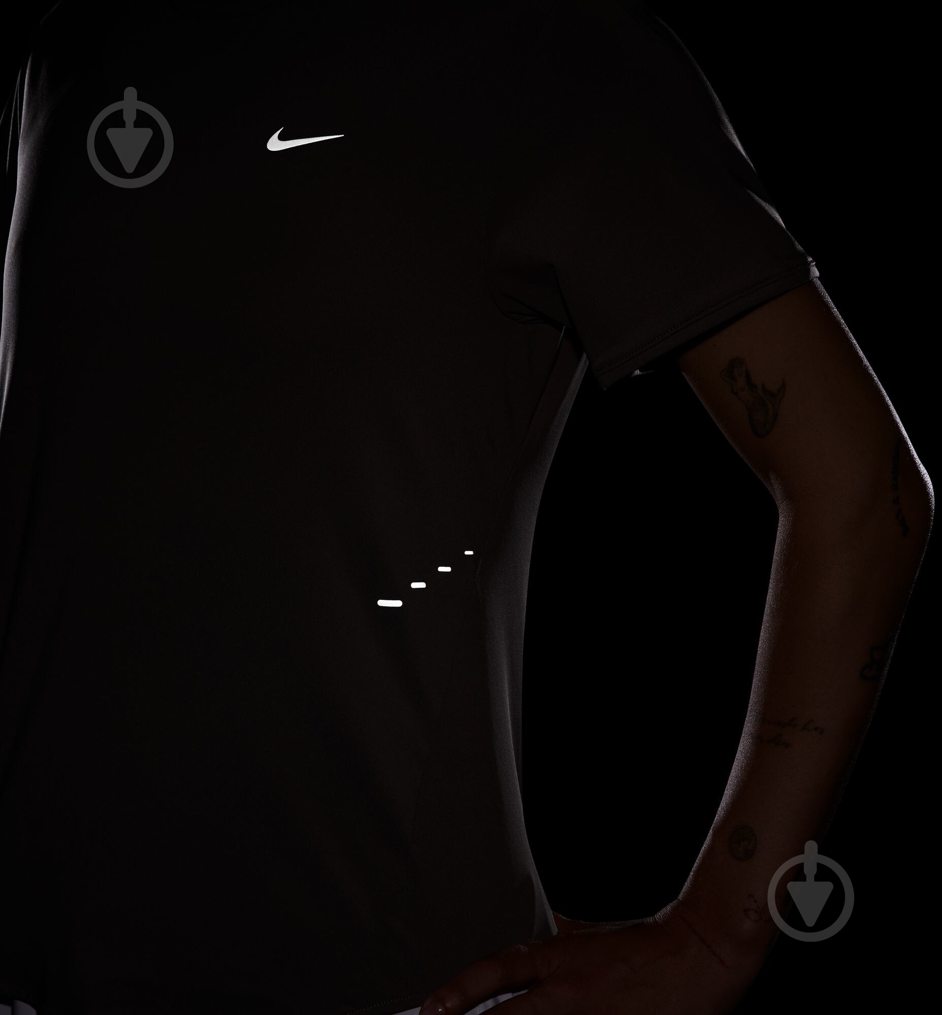 Футболка Nike W NK SWIFT DF SS TOP HM9698-233 р.S коричневый - фото 9