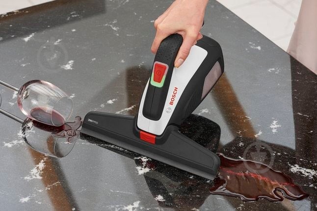 Склоочисник Bosch GlassVAC Solo Plus (06008B7200) black/white - фото 5 Склоочисник Bosch GlassVAC Solo Plus (06008B7200) black/white - фото 5