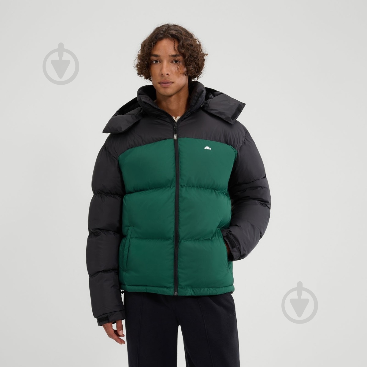 Куртка Ellesse SHB23618-070 р.M - фото 1 Куртка Ellesse SHB23618-070 р.M - фото 1