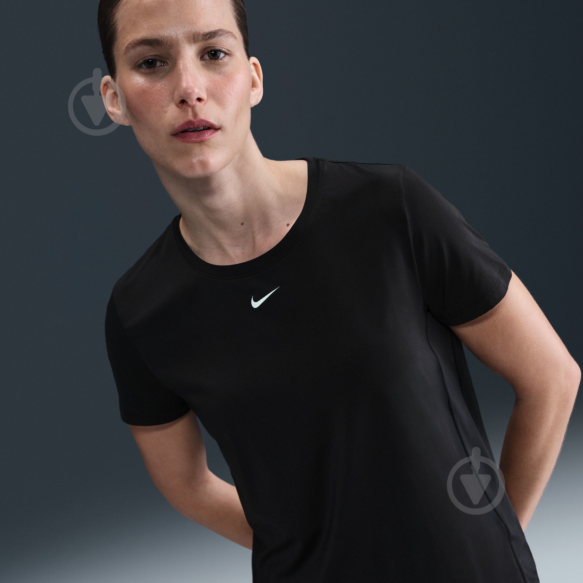 Футболка Nike W NK ONE CLASSIC DF SS TOP WT IB9408-010 р.XL черный - фото 9 Футболка Nike W NK ONE CLASSIC DF SS TOP WT IB9408-010 р.XL черный - фото 9