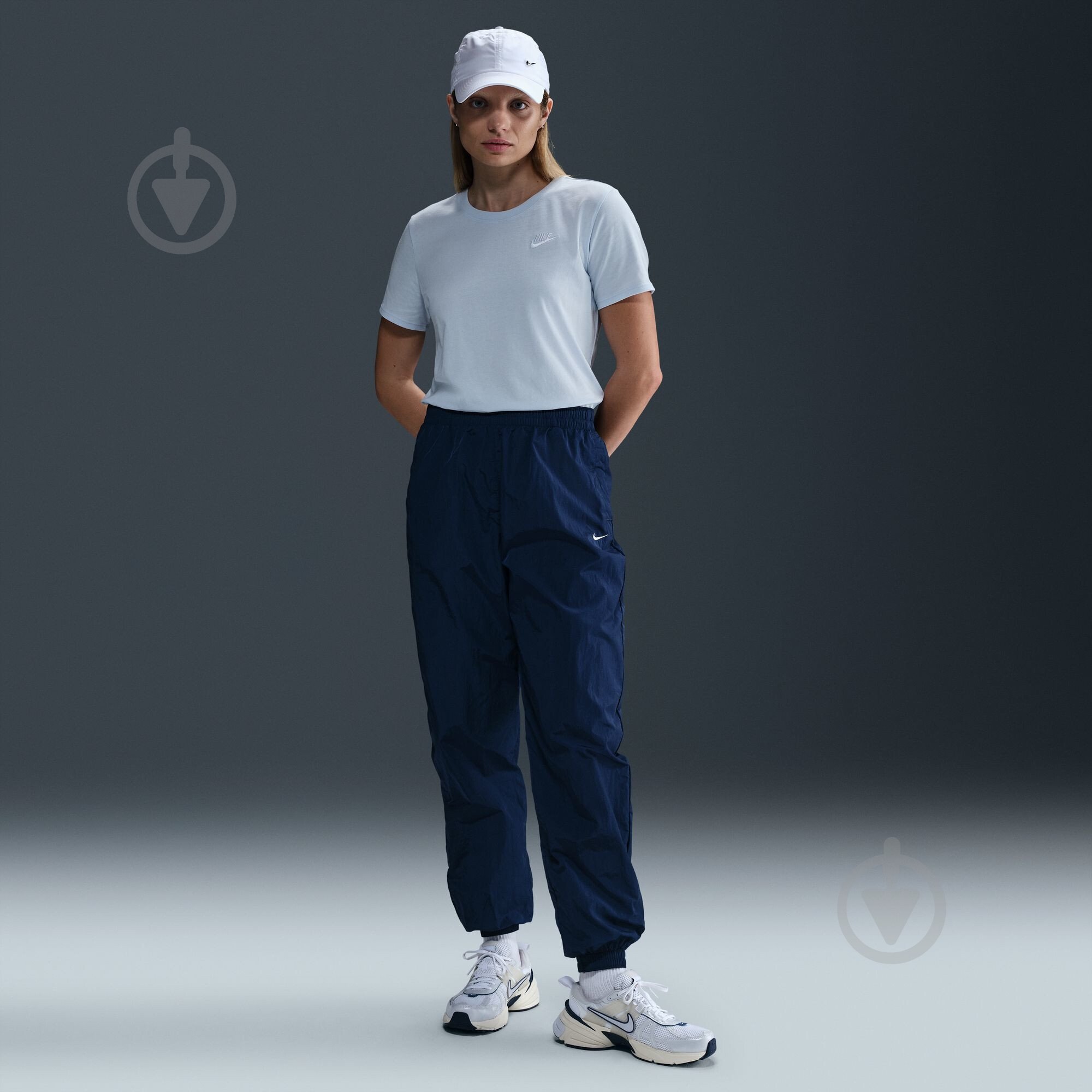 Футболка Nike W NSW CLUB SS TEE DX7902-423 р.XS голубой - фото 7 Футболка Nike W NSW CLUB SS TEE DX7902-423 р.XS голубой - фото 7