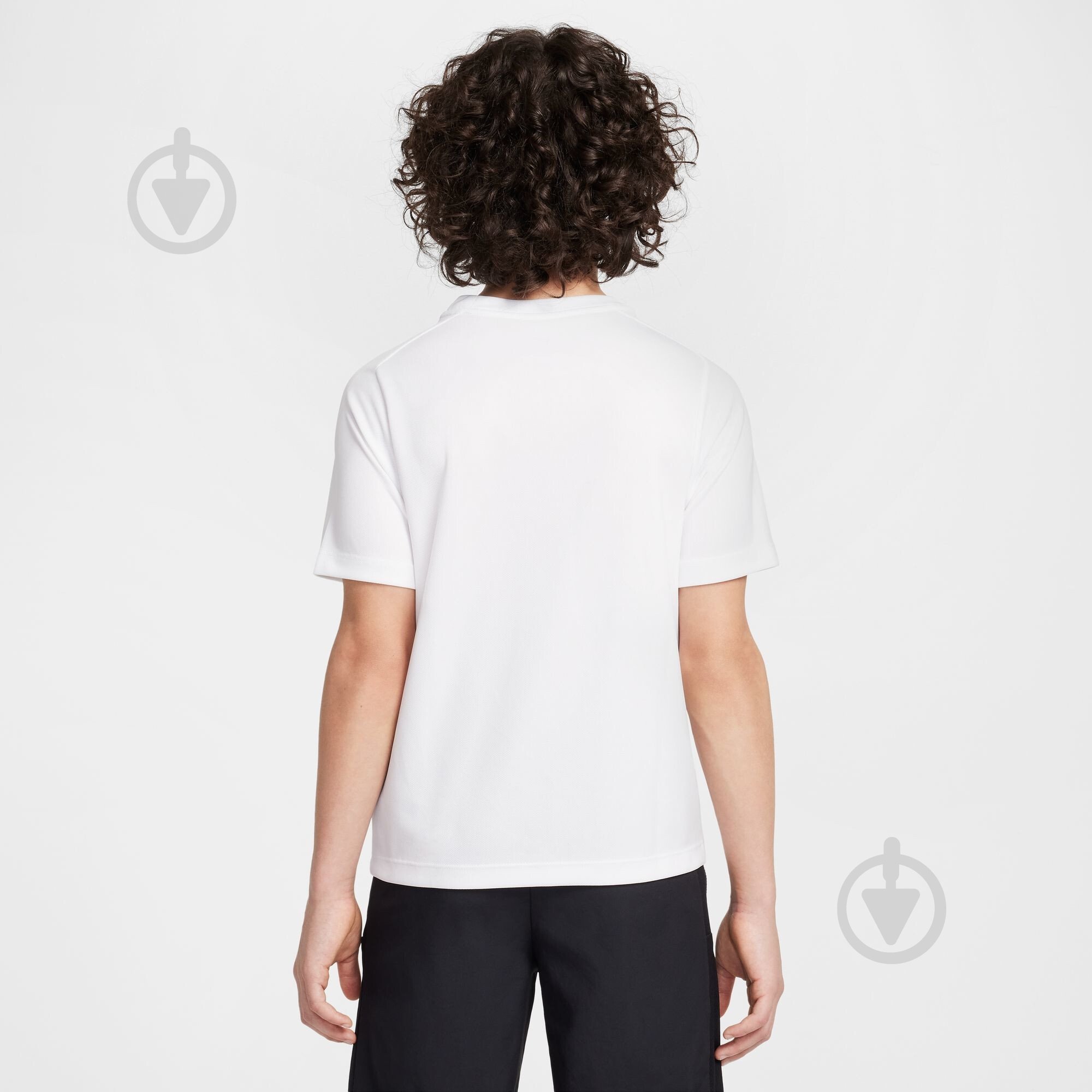 Футболка Nike B NK DF MULTI SS TOP HBR HF8100-100 р.XL белый - фото 2 Футболка Nike B NK DF MULTI SS TOP HBR HF8100-100 р.XL белый - фото 2