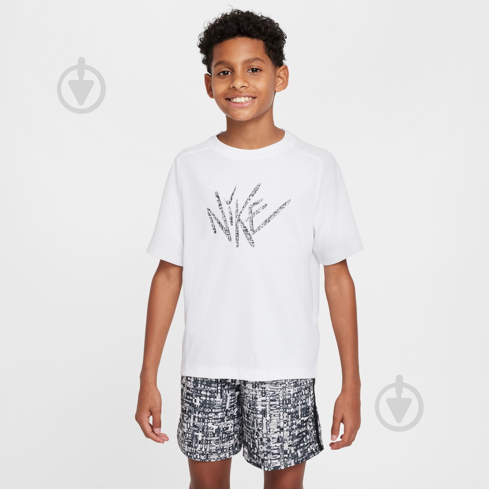 Футболка Nike B NK DF MULTI SS TOP GX BOLD HJ3768-100 р.XL белый - фото 1 Футболка Nike B NK DF MULTI SS TOP GX BOLD HJ3768-100 р.XL белый - фото 1