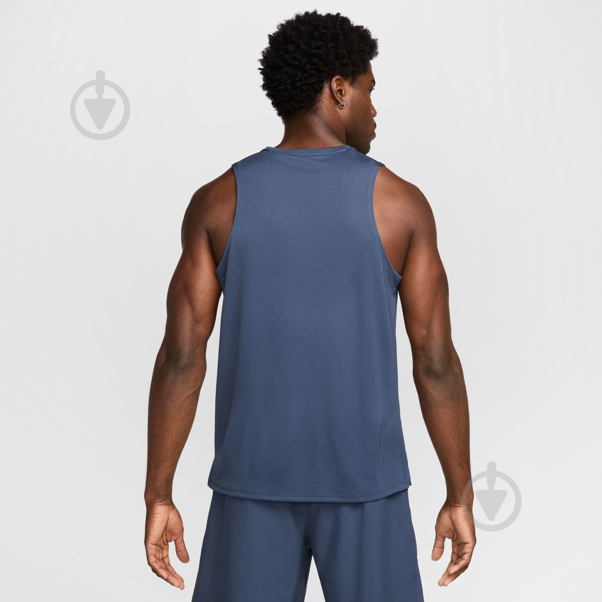 Майка Nike M NK DF MILER TANK DV9321-437 р.2XL голубой - фото 2 Майка Nike M NK DF MILER TANK DV9321-437 р.2XL голубой - фото 2