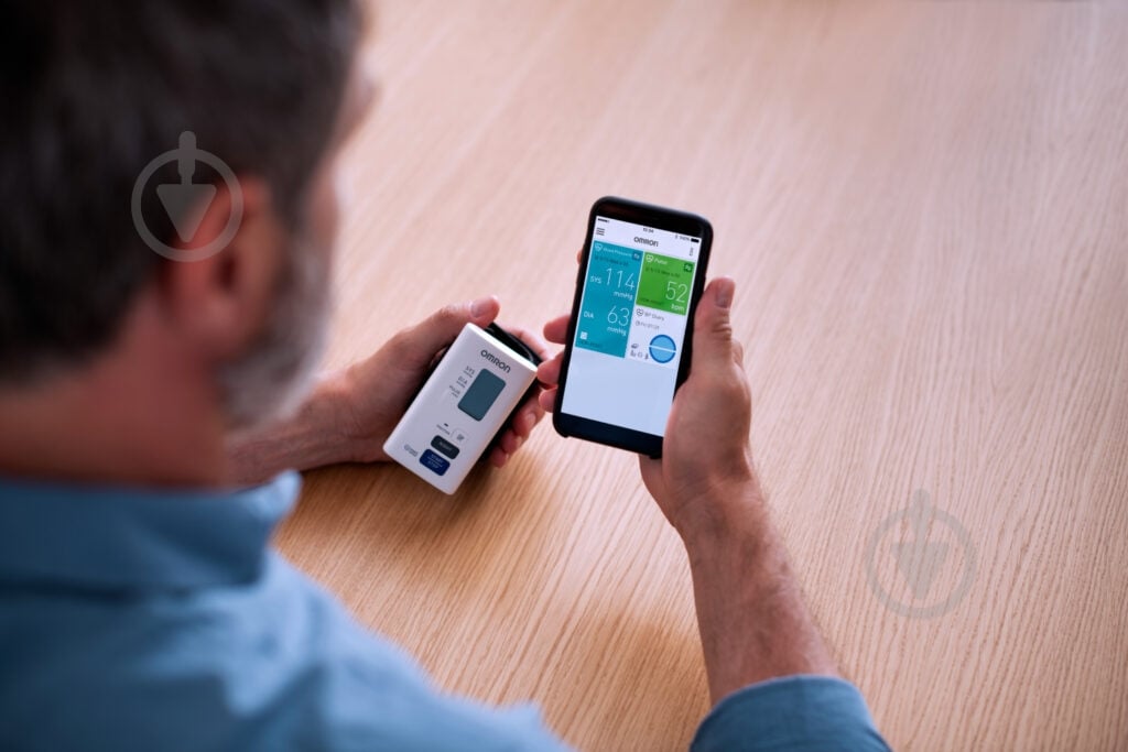 Тонометр на зап'ястя Omron Nightview(НЕМ-9601T-E3) - фото 3 Тонометр на зап'ястя Omron Nightview(НЕМ-9601T-E3) - фото 3