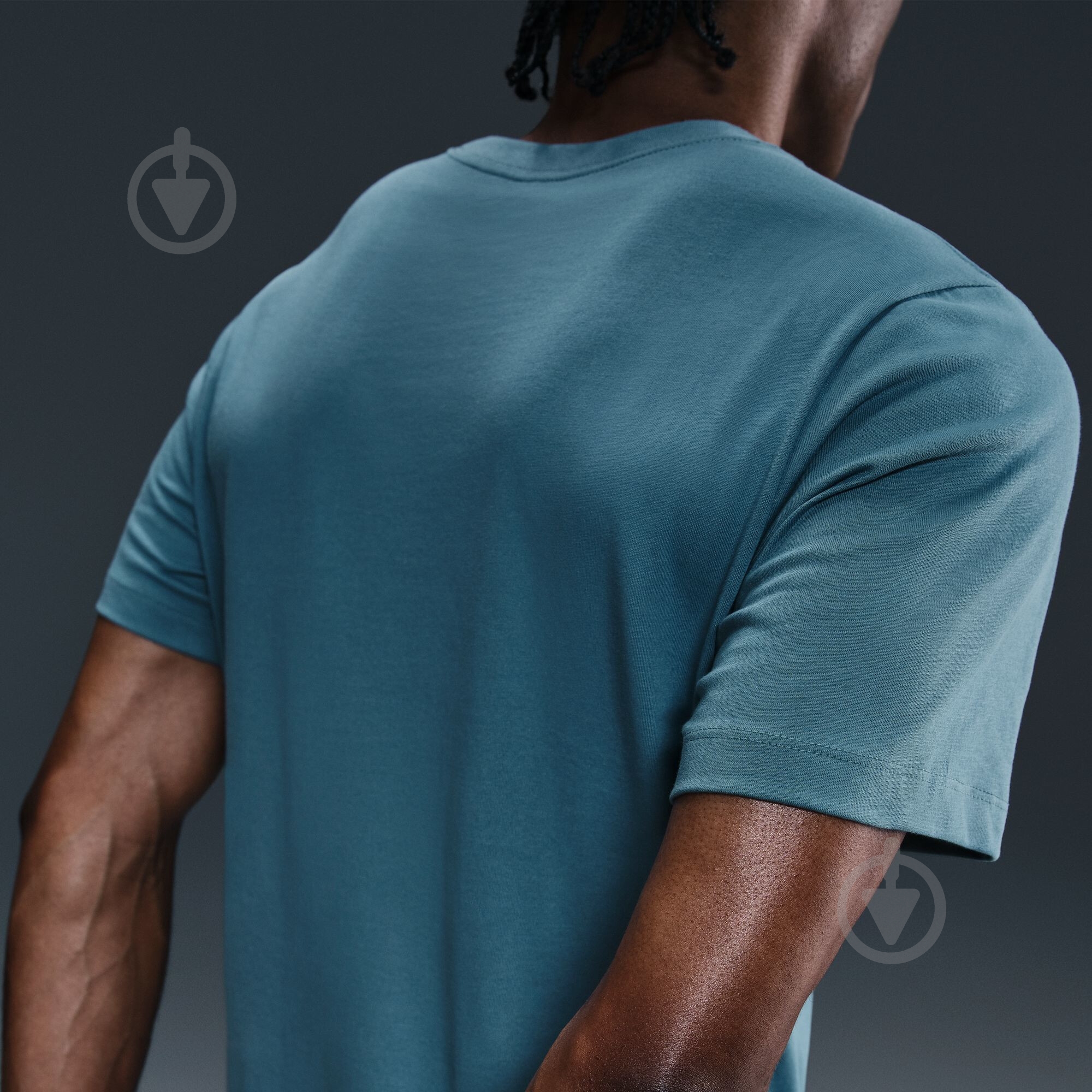 Футболка Nike M NK DF TEE DFC CREW SOLID AR6029-006 р.M бирюзовый - фото 9 Футболка Nike M NK DF TEE DFC CREW SOLID AR6029-006 р.M бирюзовый - фото 9