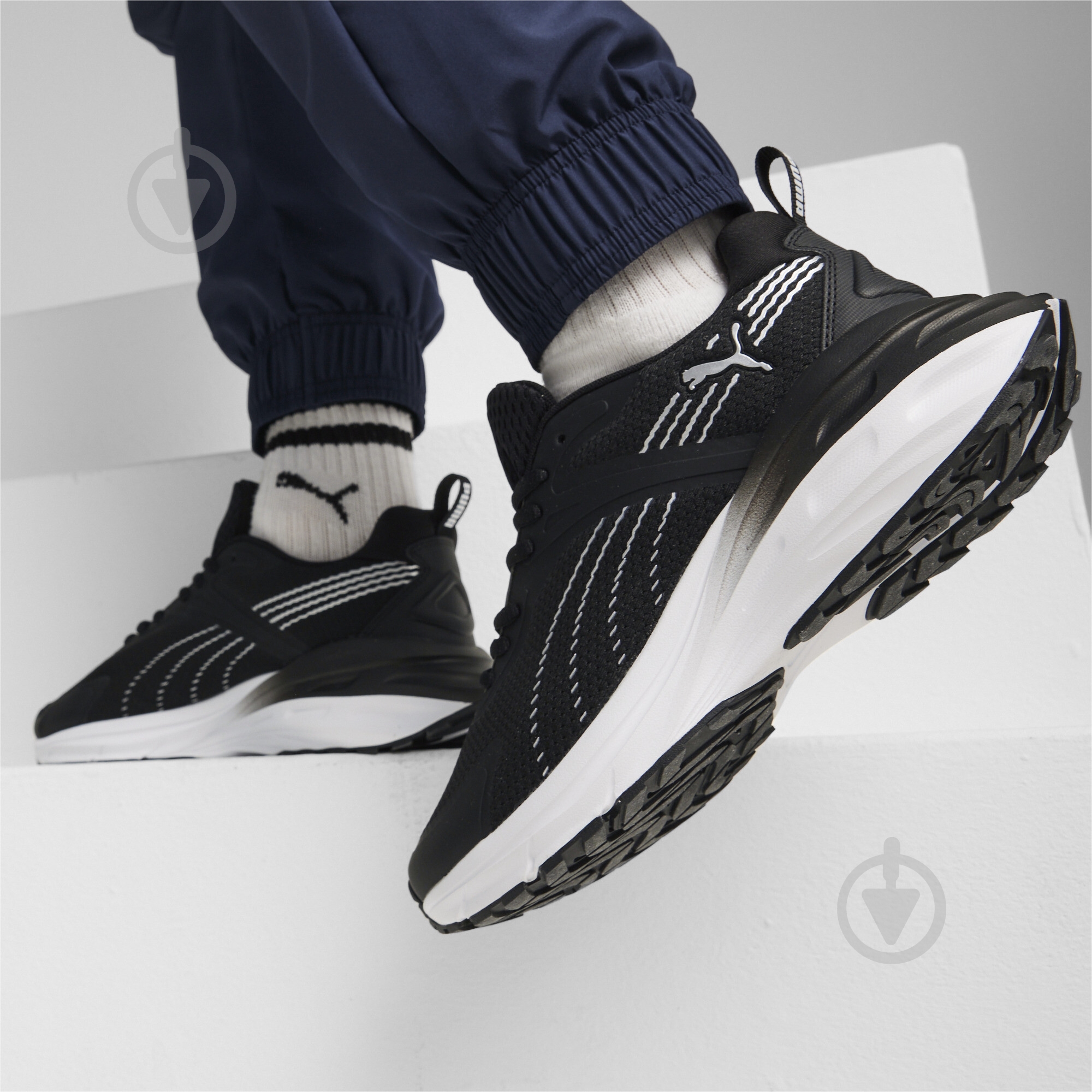 Кроссовки мужские Puma HYPNOTIC 39523502 р.46 черные - фото 3 Кроссовки мужские Puma HYPNOTIC 39523502 р.46 черные - фото 3