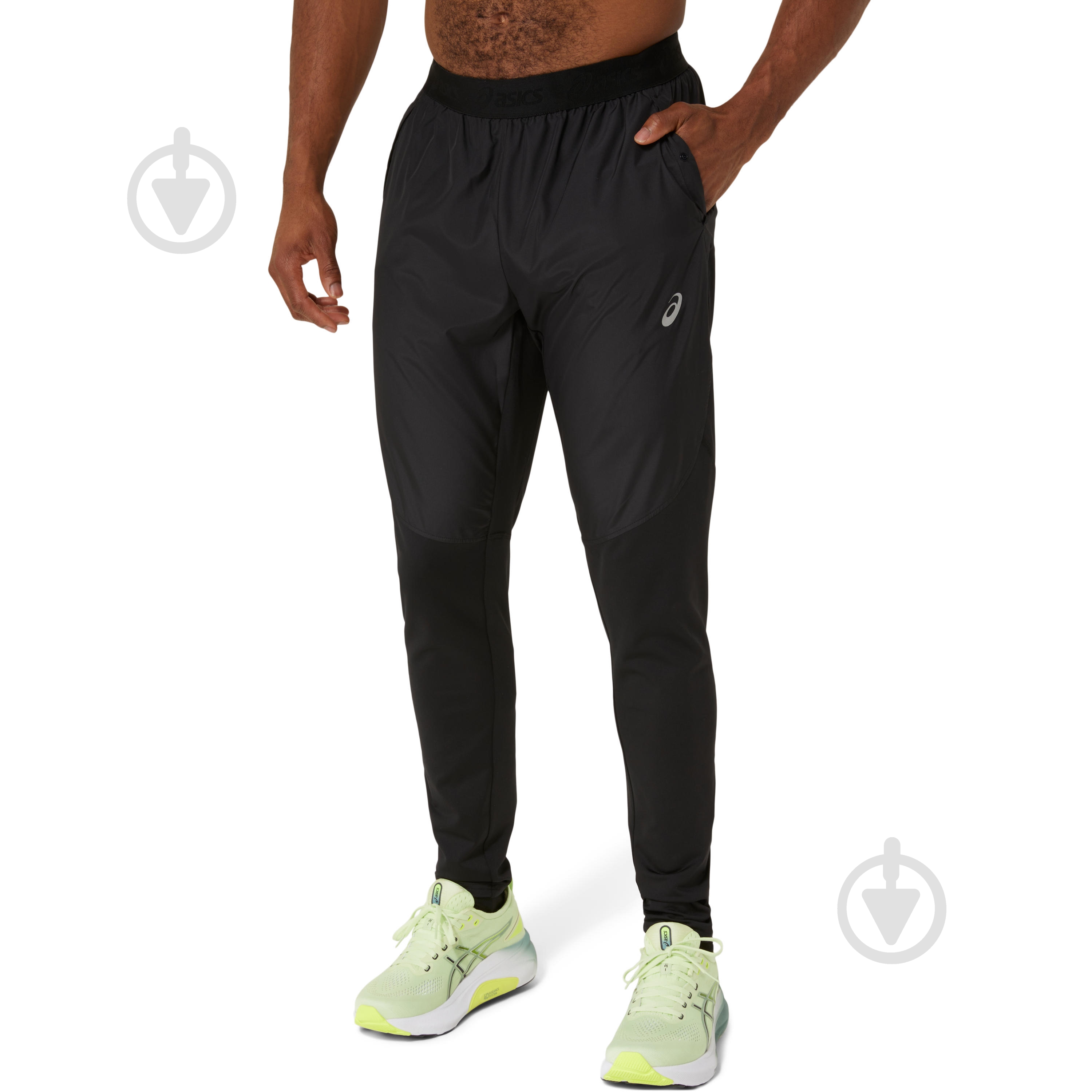 Брюки Asics ROAD PANT 2011D097-001 р. M черный - фото 1