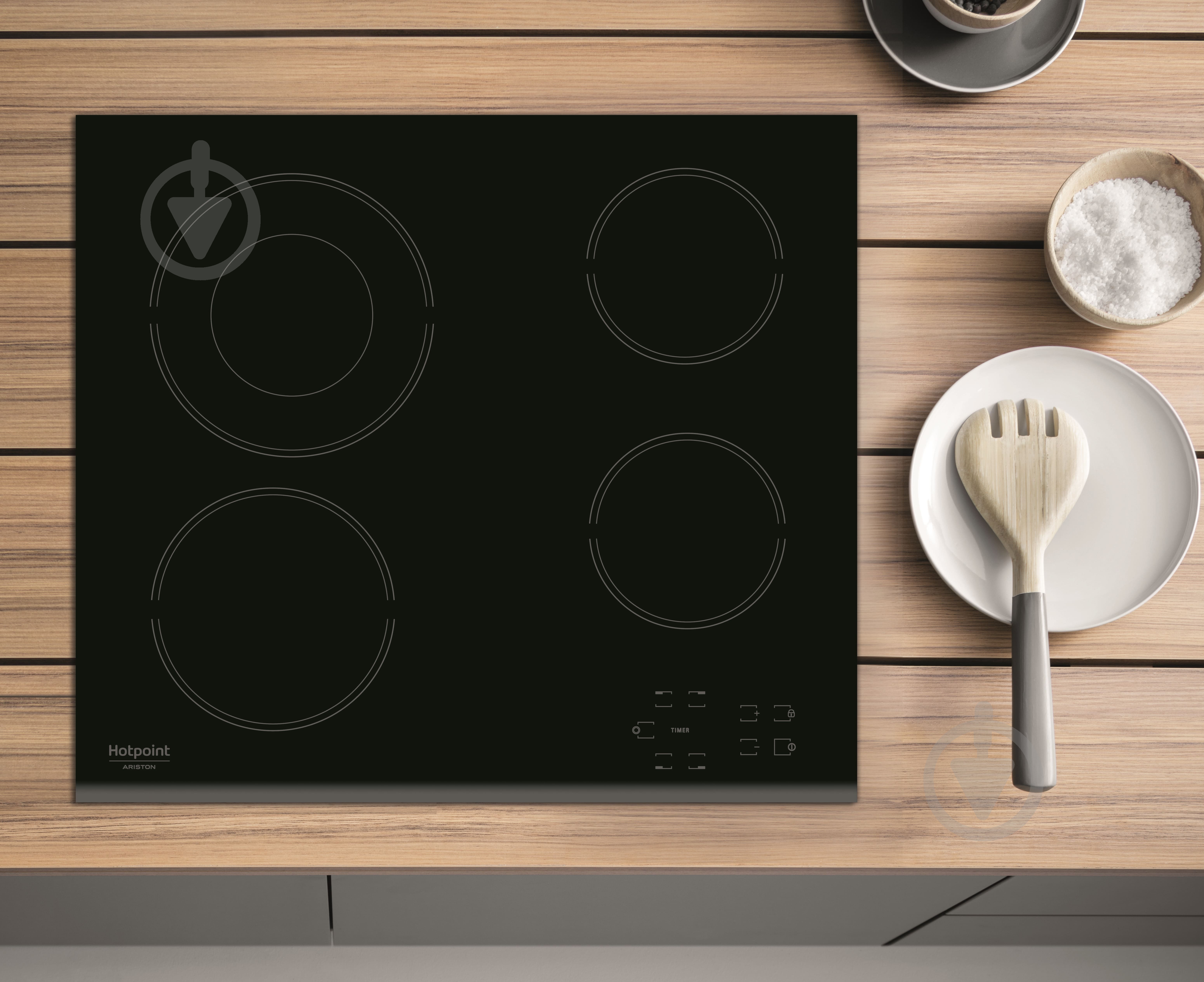 Варочная поверхность электрическая Hotpoint HR 632 B - фото 4