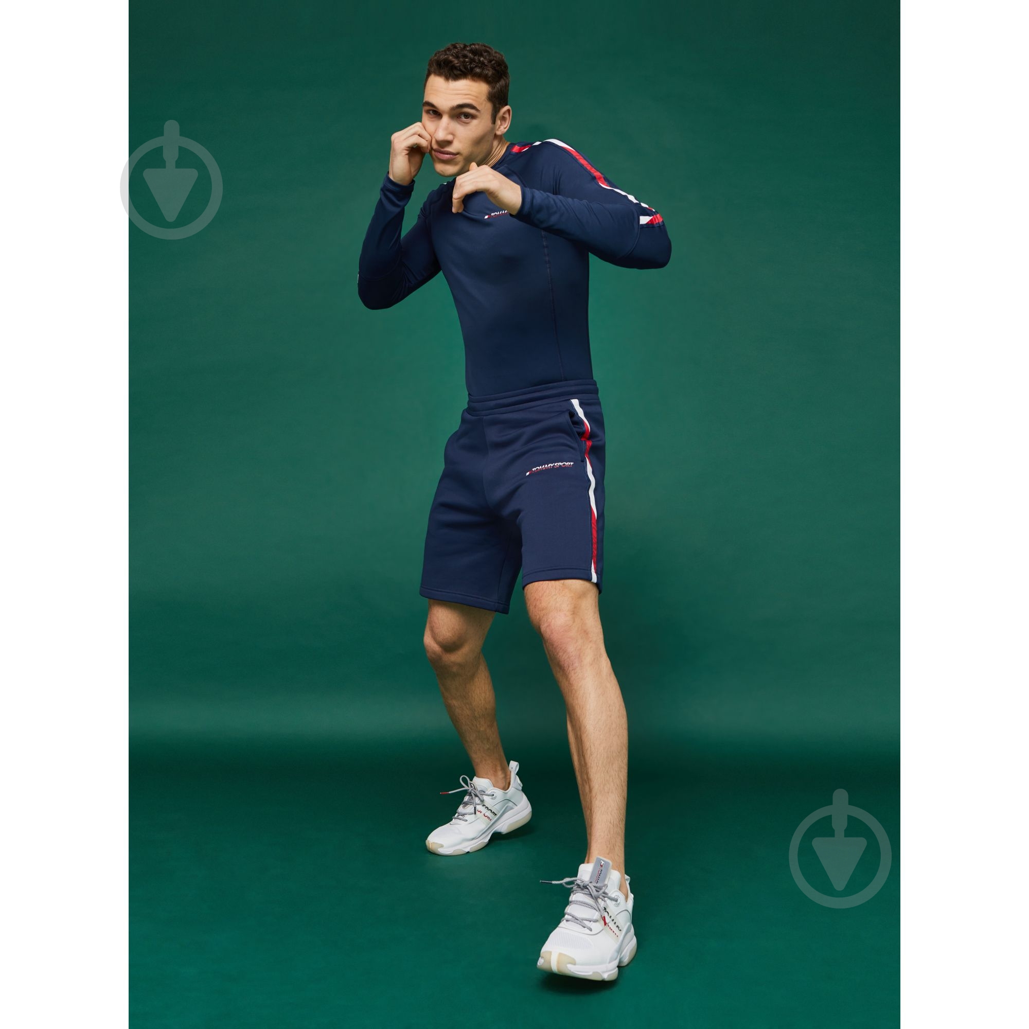 Шорты Tommy Hilfiger FLEECE SHORTS WITH TAPE 9" S20S200214401 р. S темно-синий - фото 4 Шорты Tommy Hilfiger FLEECE SHORTS WITH TAPE 9" S20S200214401 р. S темно-синий - фото 4