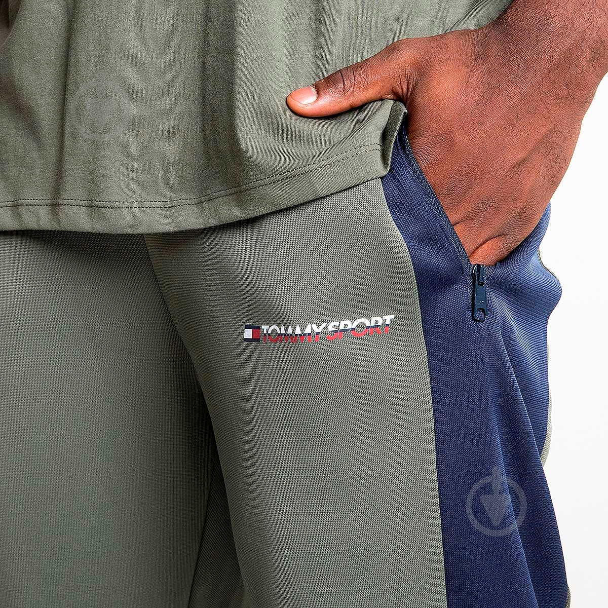 Брюки Tommy Hilfiger BLOCKED FLEECE PANT CUFFED S20S200211302 р. M оливковый - фото 17