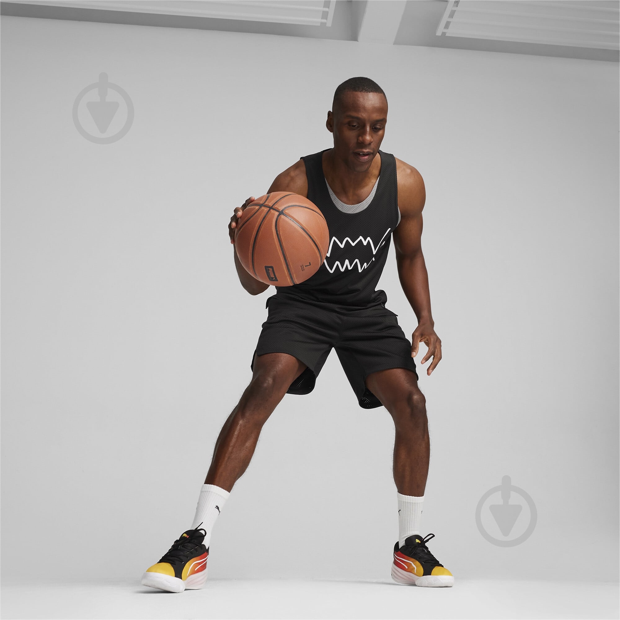 Кроссовки мужские Puma ALL-PRO NITRO SHOWTIME 30989001 р.46 разноцветные - фото 4 Кроссовки мужские Puma ALL-PRO NITRO SHOWTIME 30989001 р.46 разноцветные - фото 4